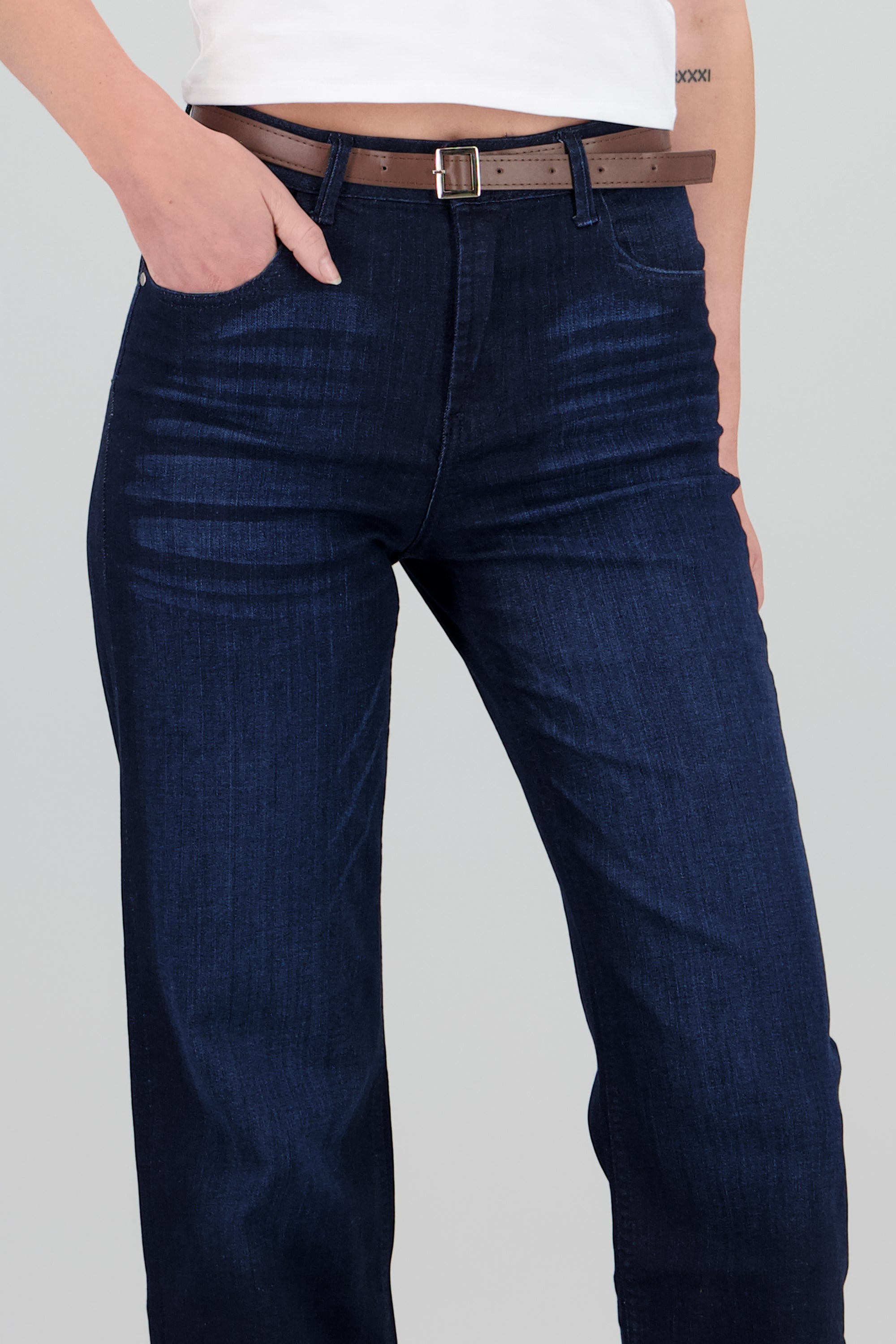 Jeans straight corte básico INDIGO