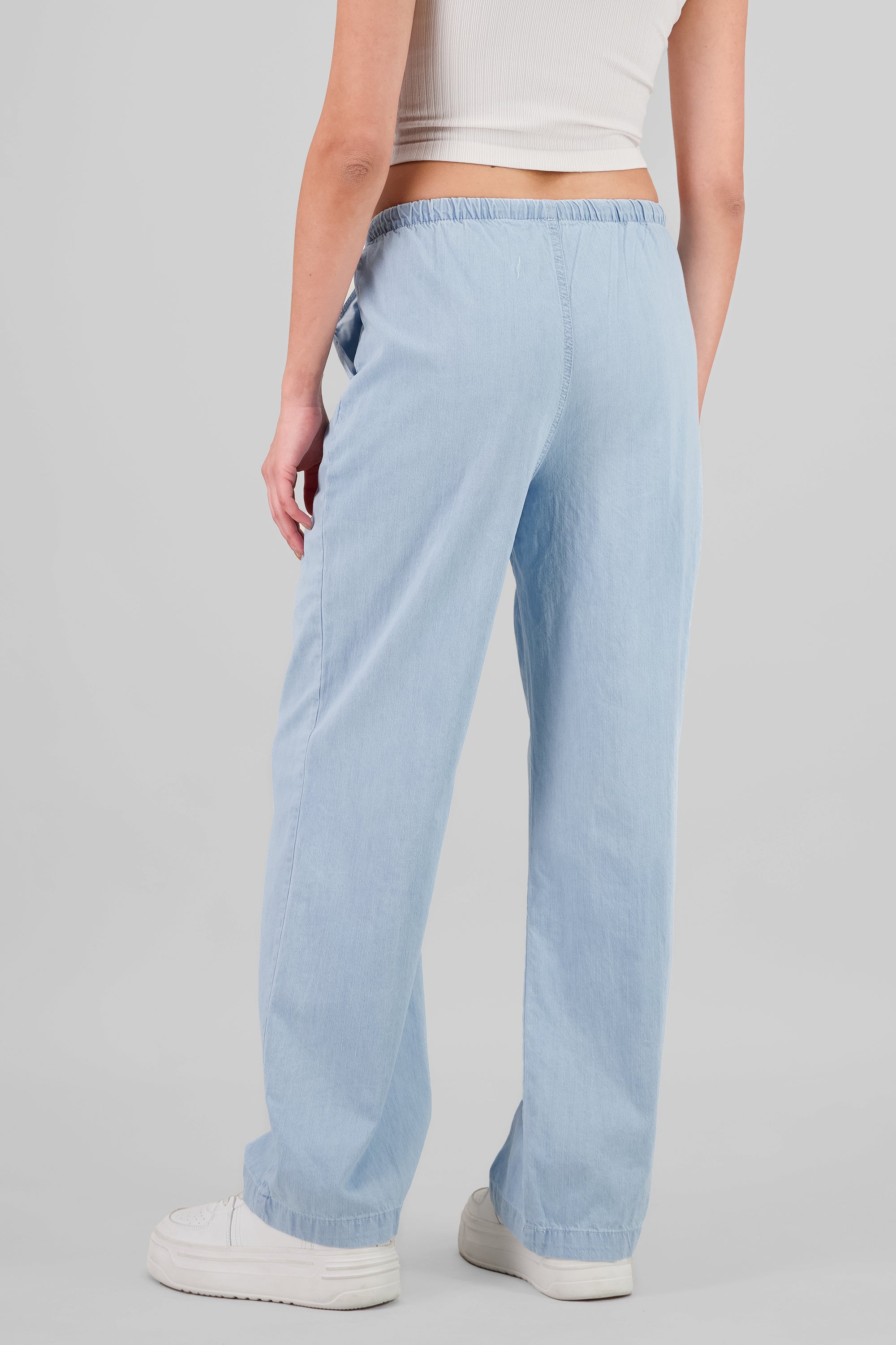 Pantalón wide leg con jareta LIGHT WASH