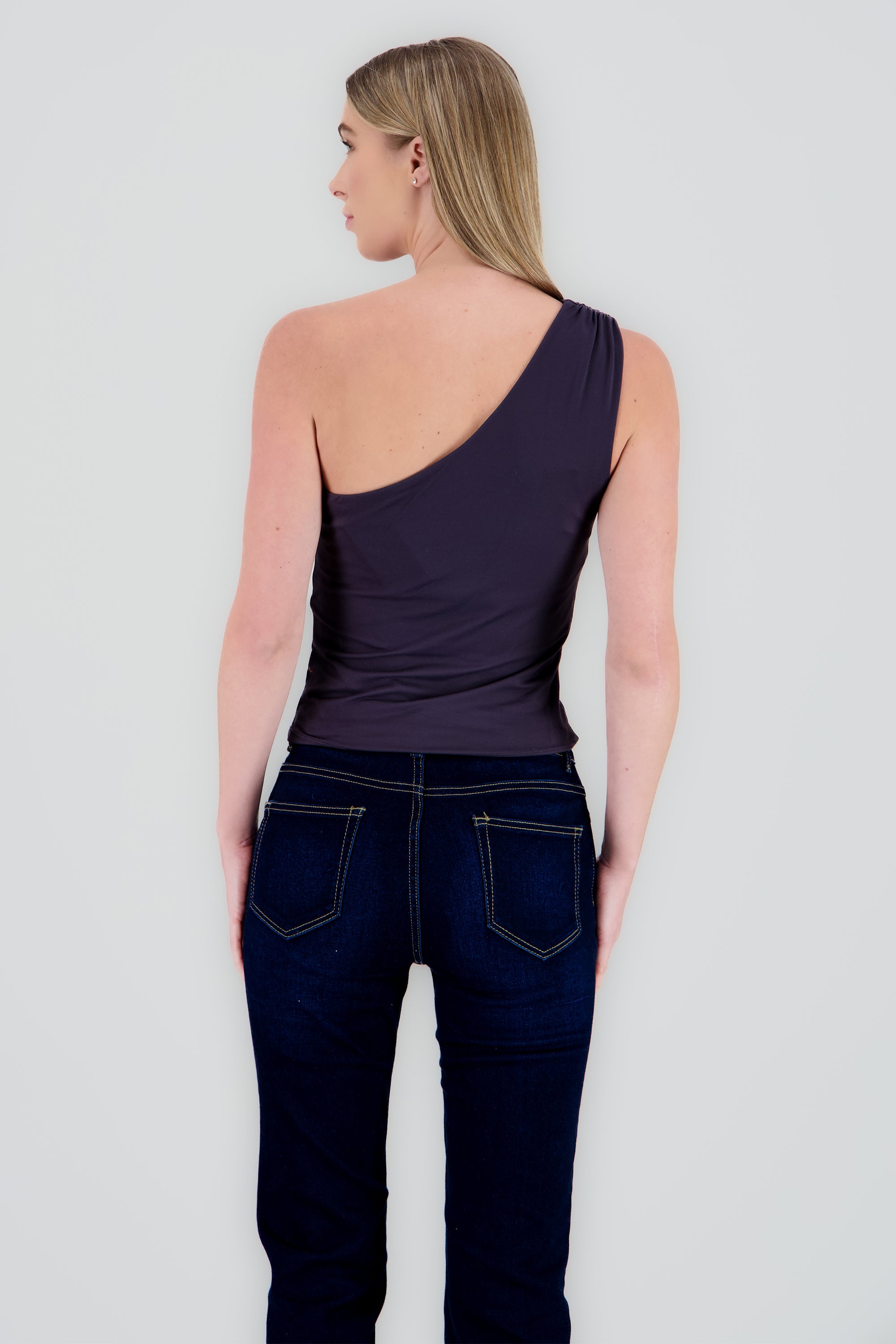 Top asimetrico liso GRIS