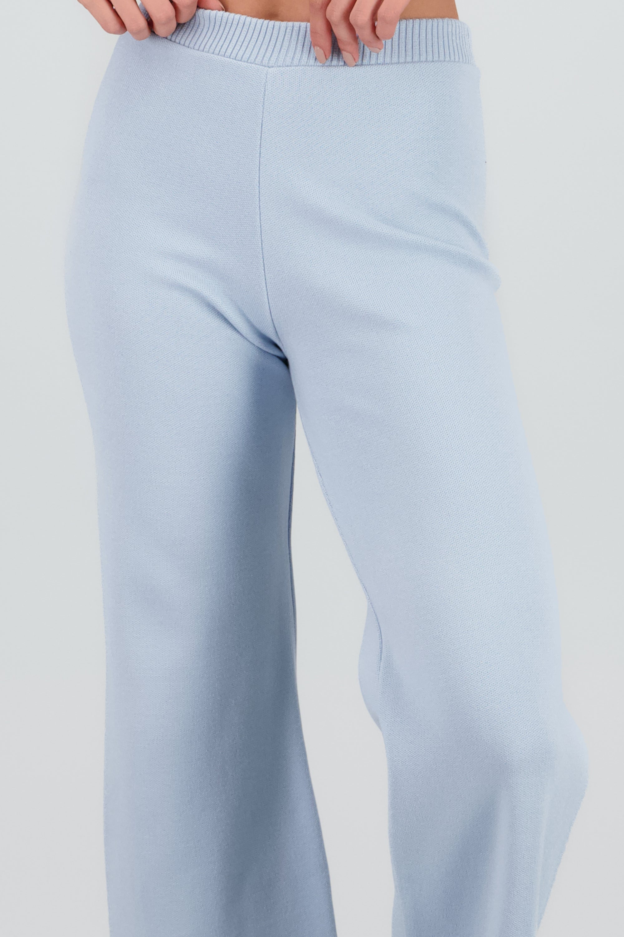 Pantalon amplio tejido AZUL PASTEL