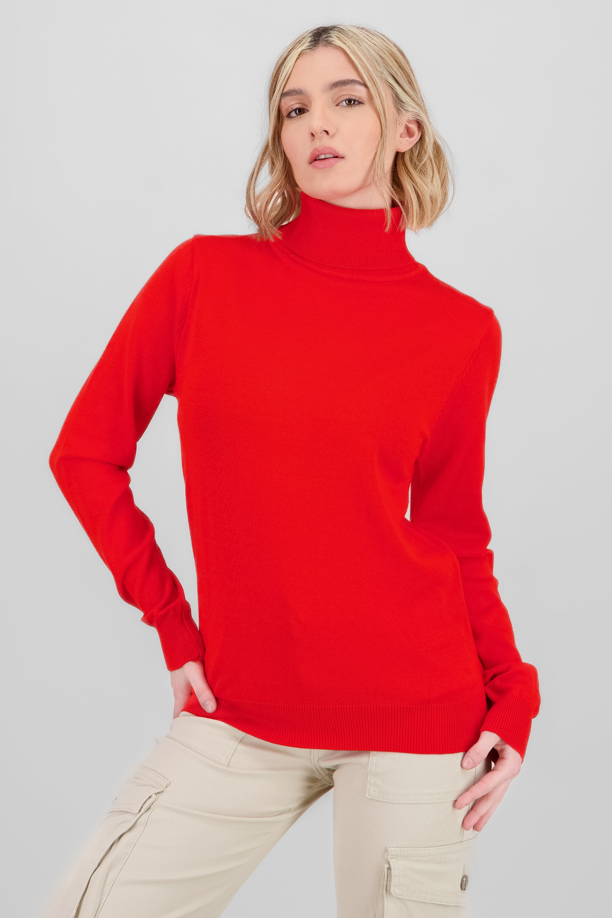 Sueter de cuello alto con tatco suave ROJO
