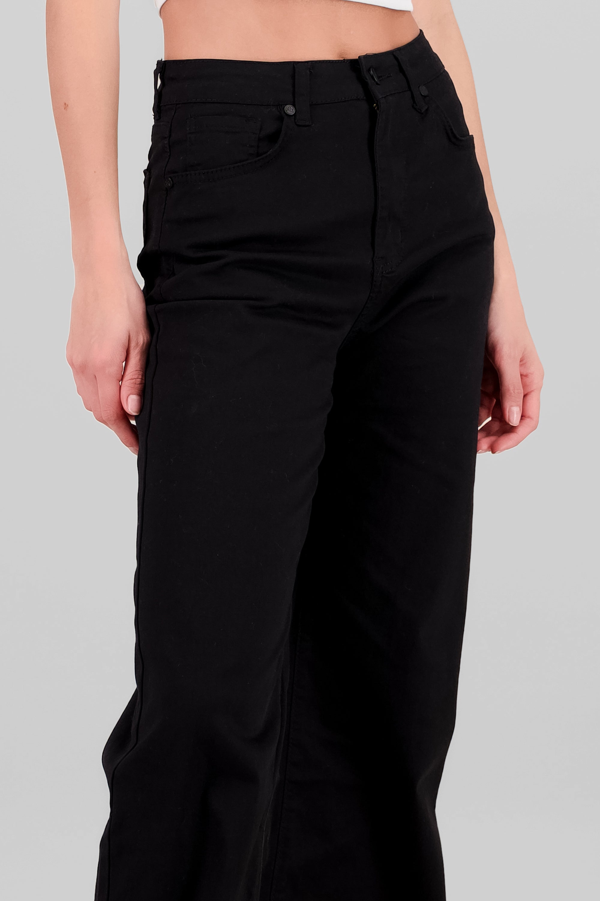 Pantalón straight slim NEGRO