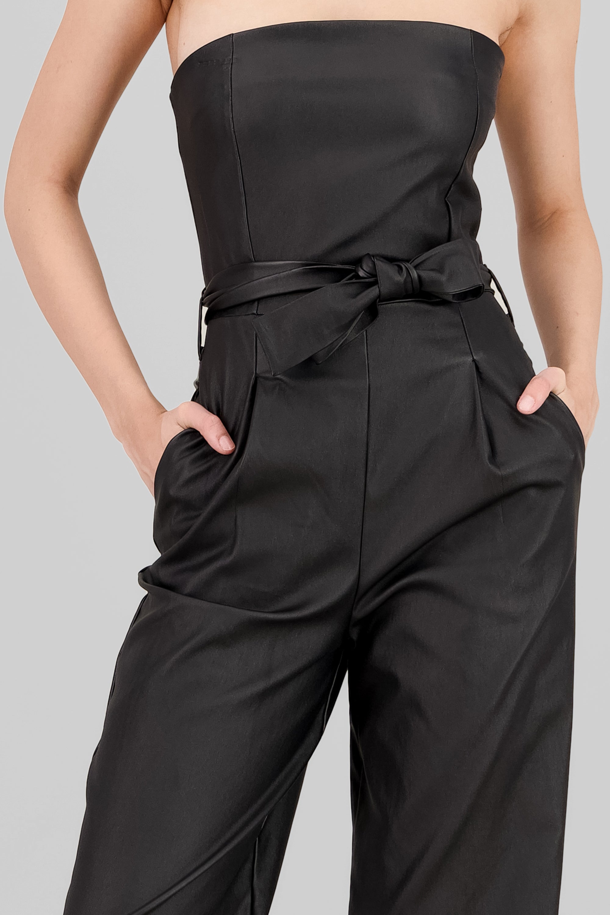 Jumpsuit pu strapples NEGRO