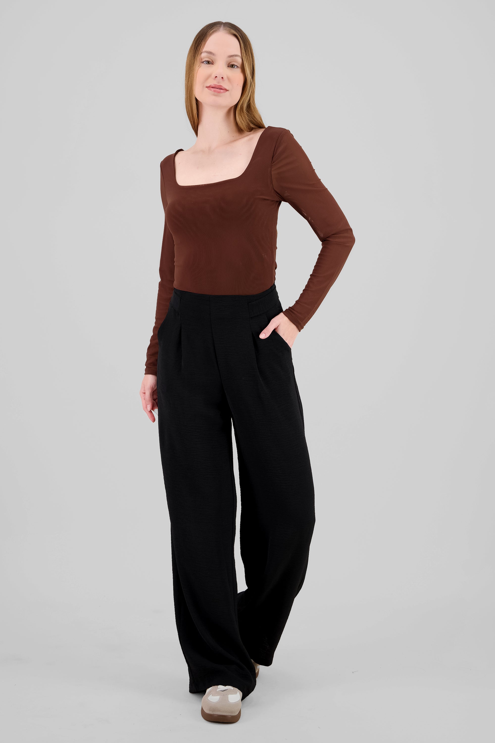 Pantalon amplio liso detalle cinta NEGRO