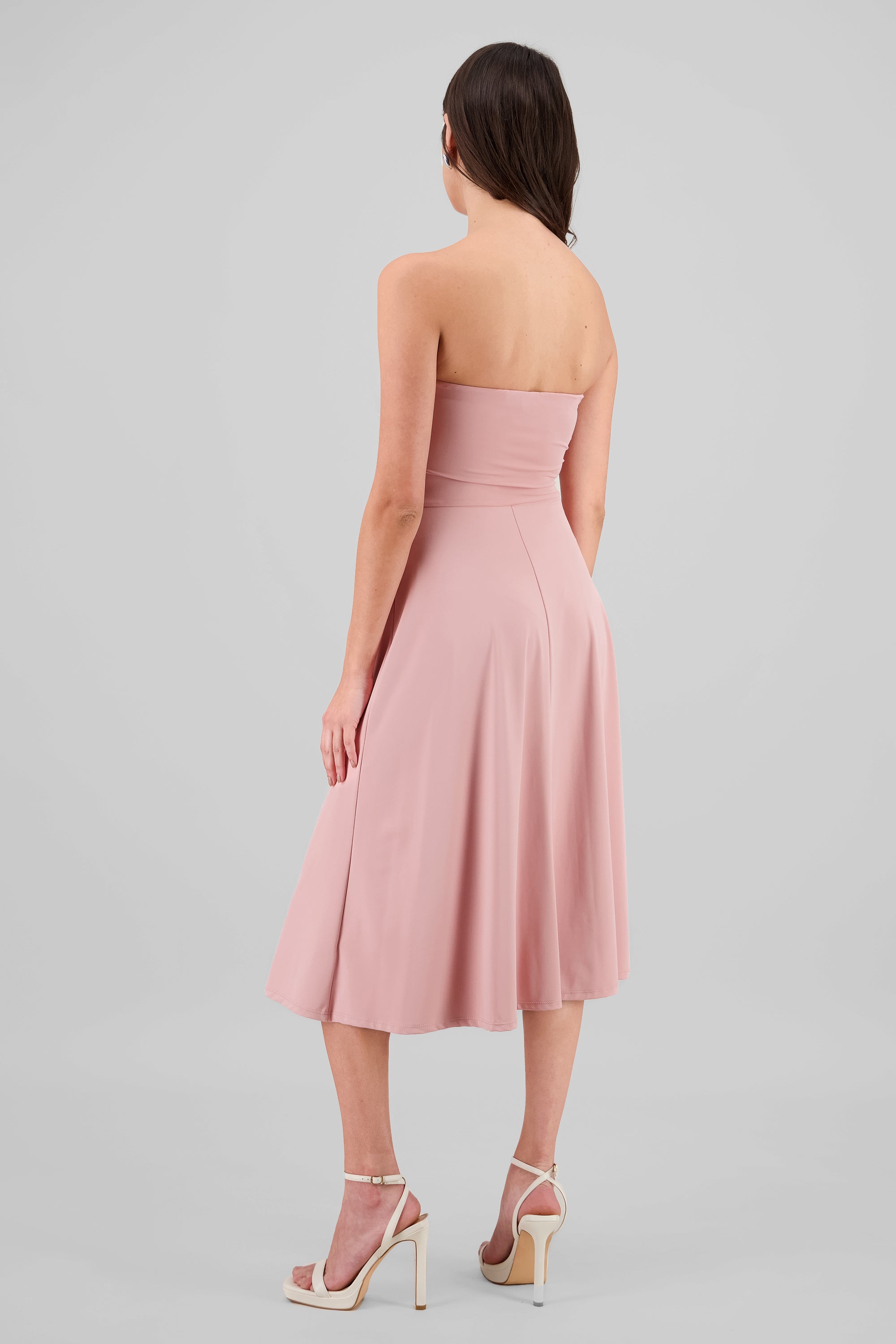 Vestido midi strapless drapeado detalle abertura ROSA PASTEL