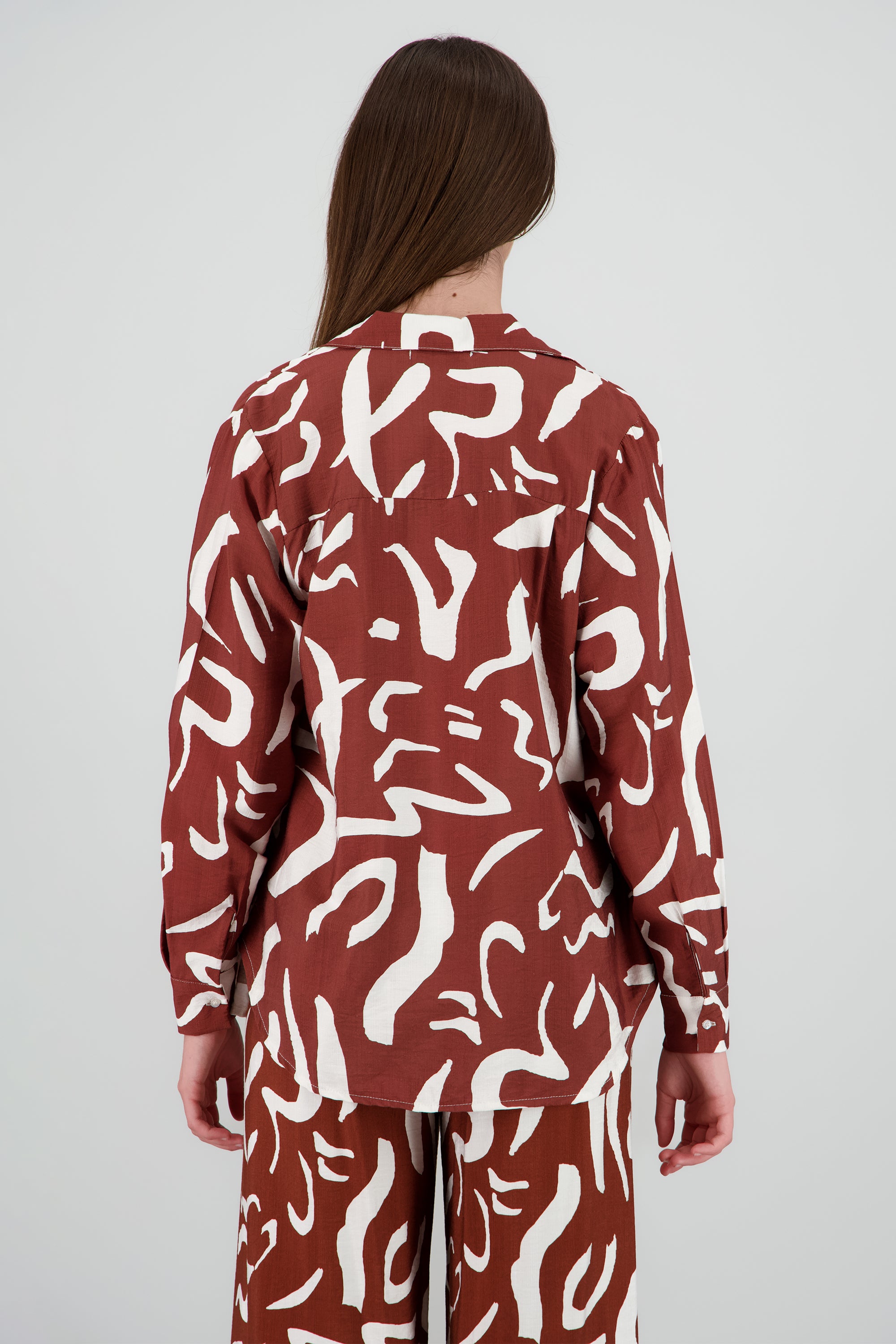 Camisa oversized detalle estampado CAFE