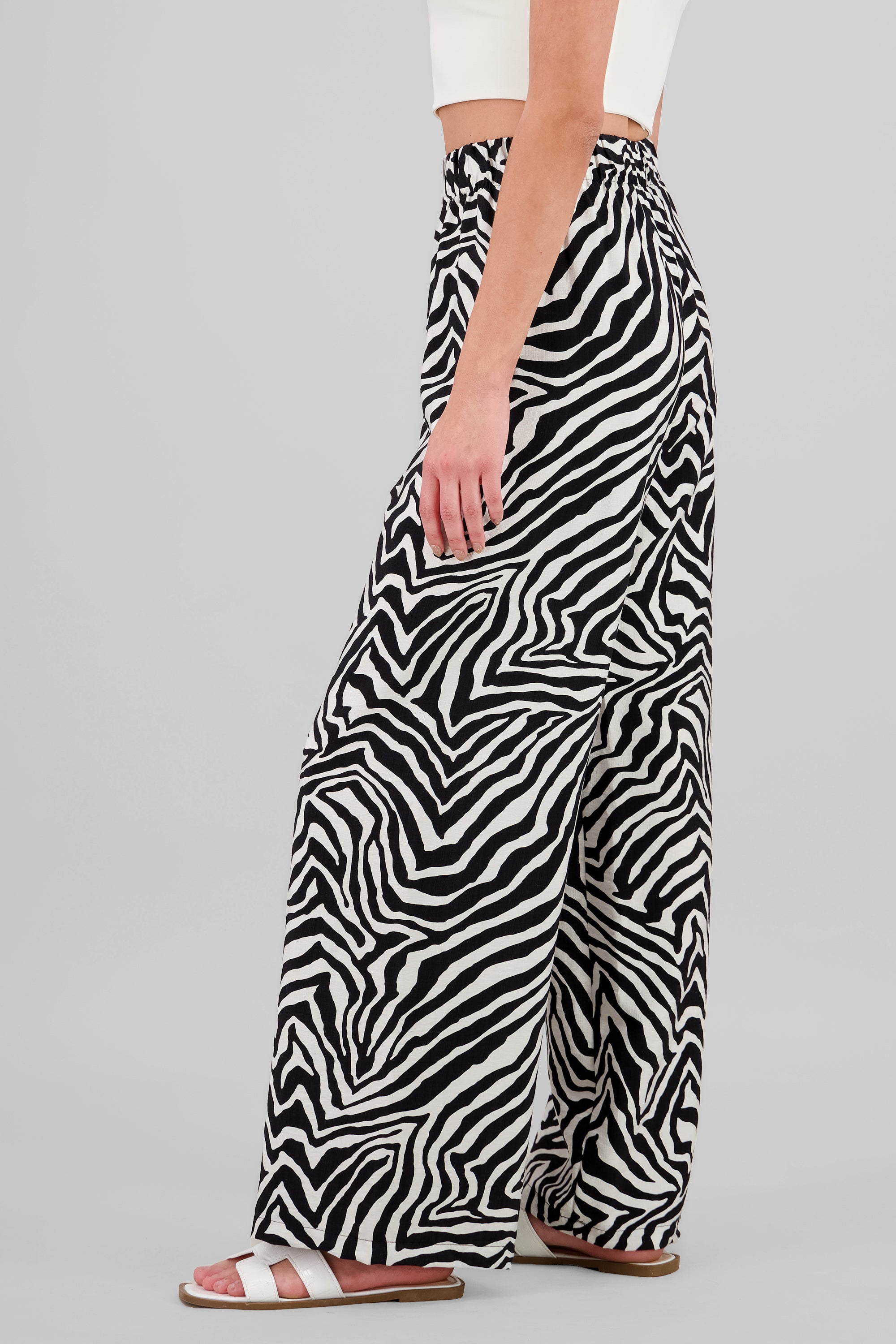 Pantalon amplio estampado tropical NEGRO COMBO