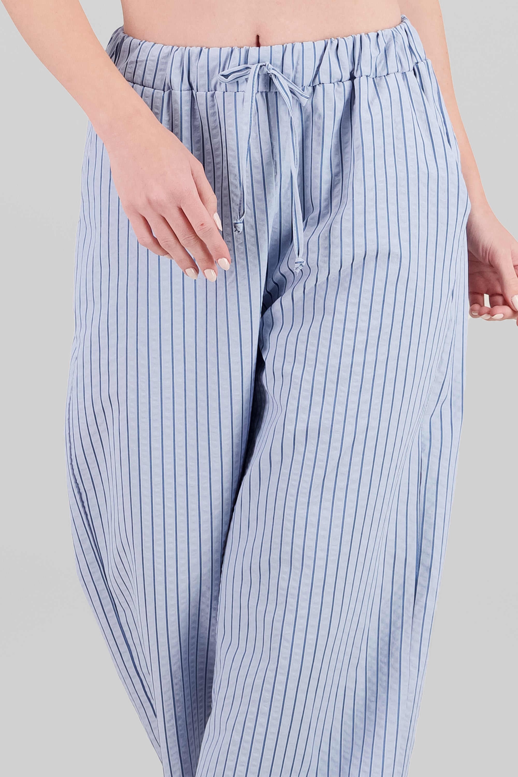 Pantalon amplio rayas detalle bolsas AZUL