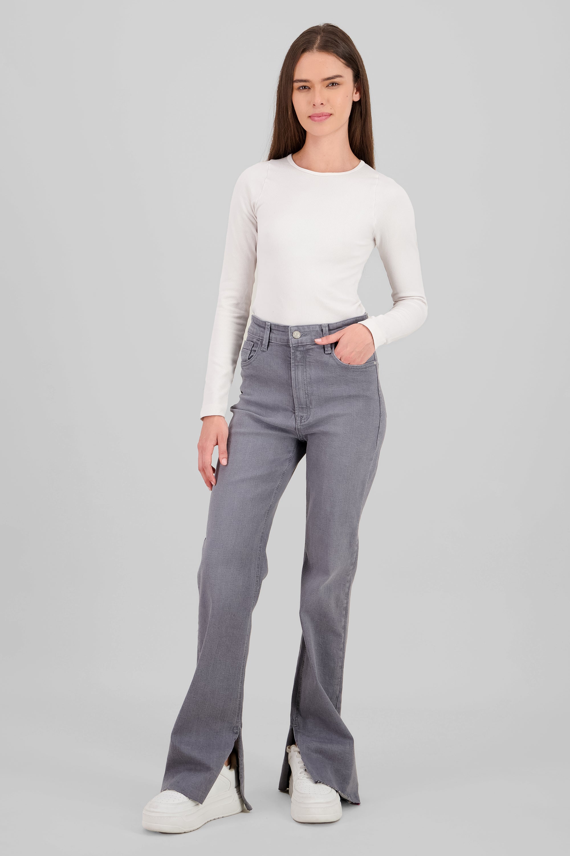 Jeans boot cut abertura GRIS