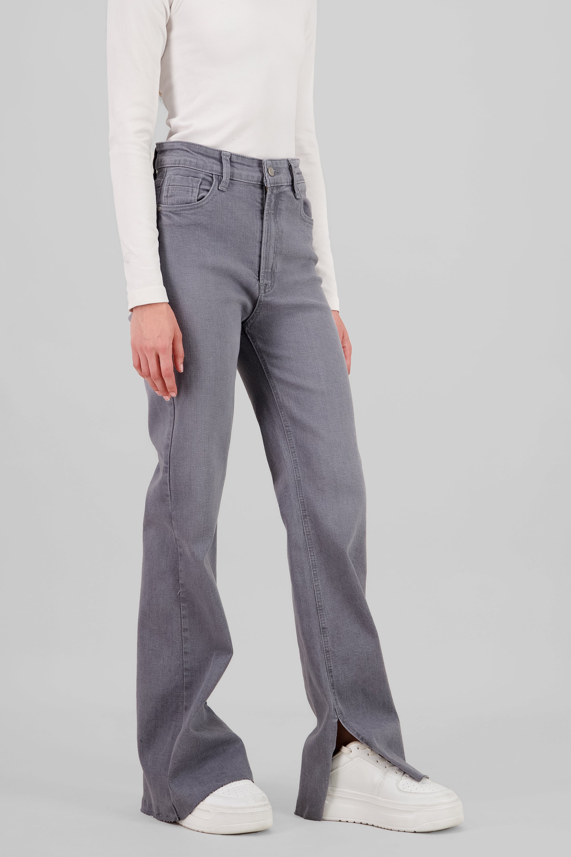 Jeans boot cut abertura GRIS