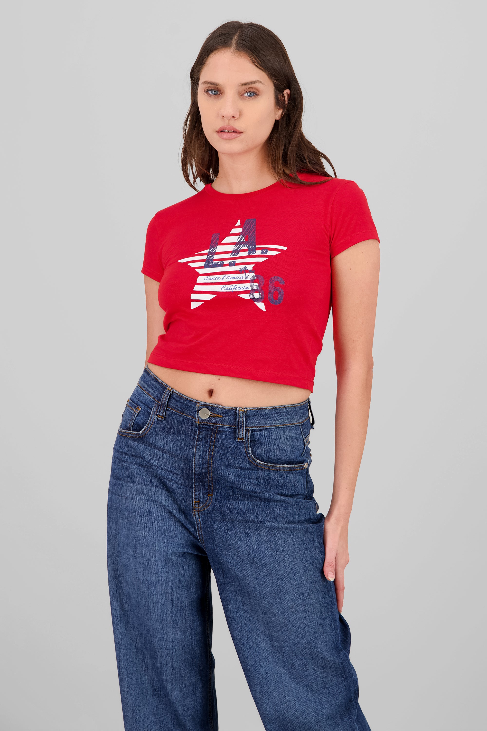 T-shirt de california con escote en v ROJO COMBO
