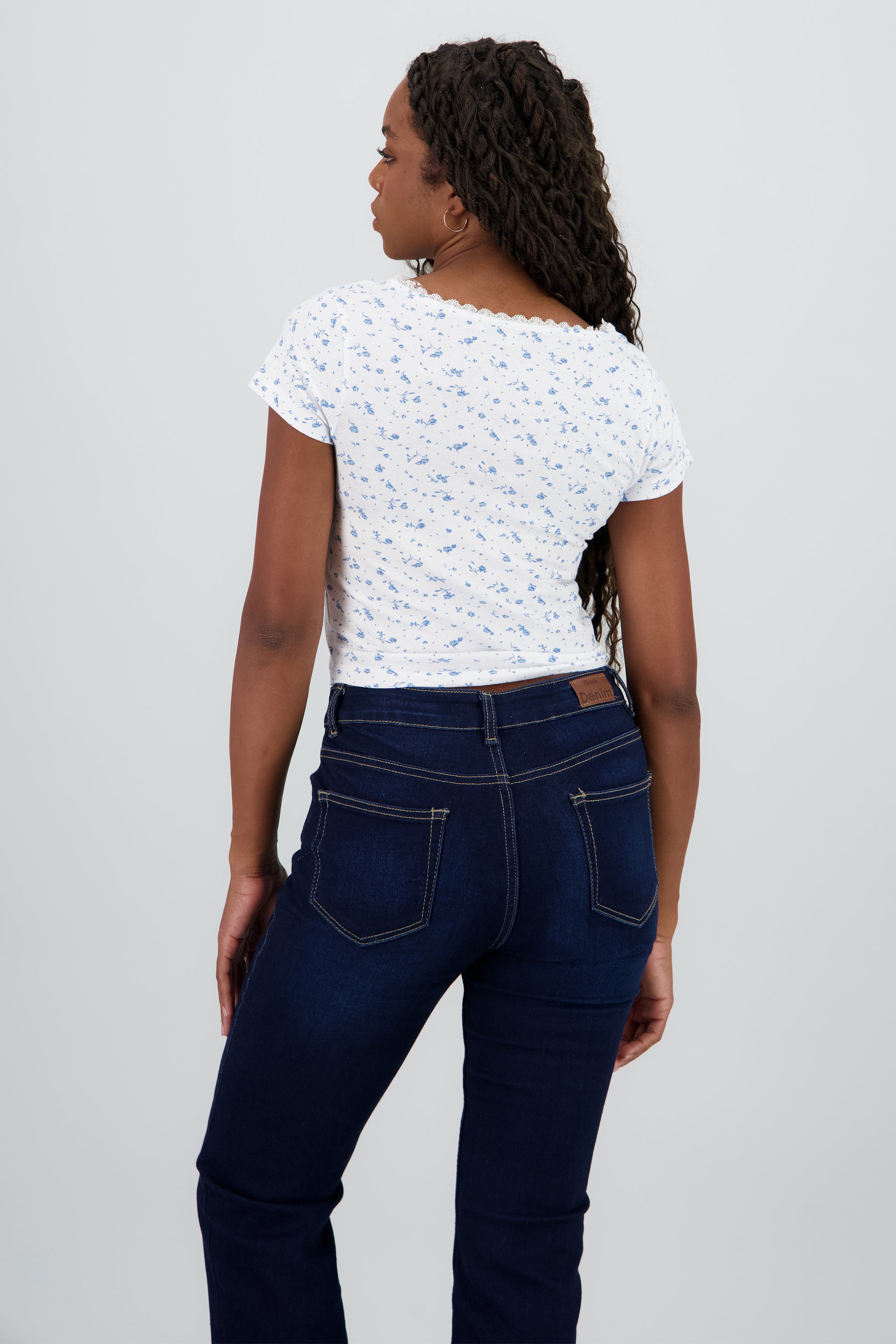 Top de manga corta con estampado de flores BLANCO COMBO