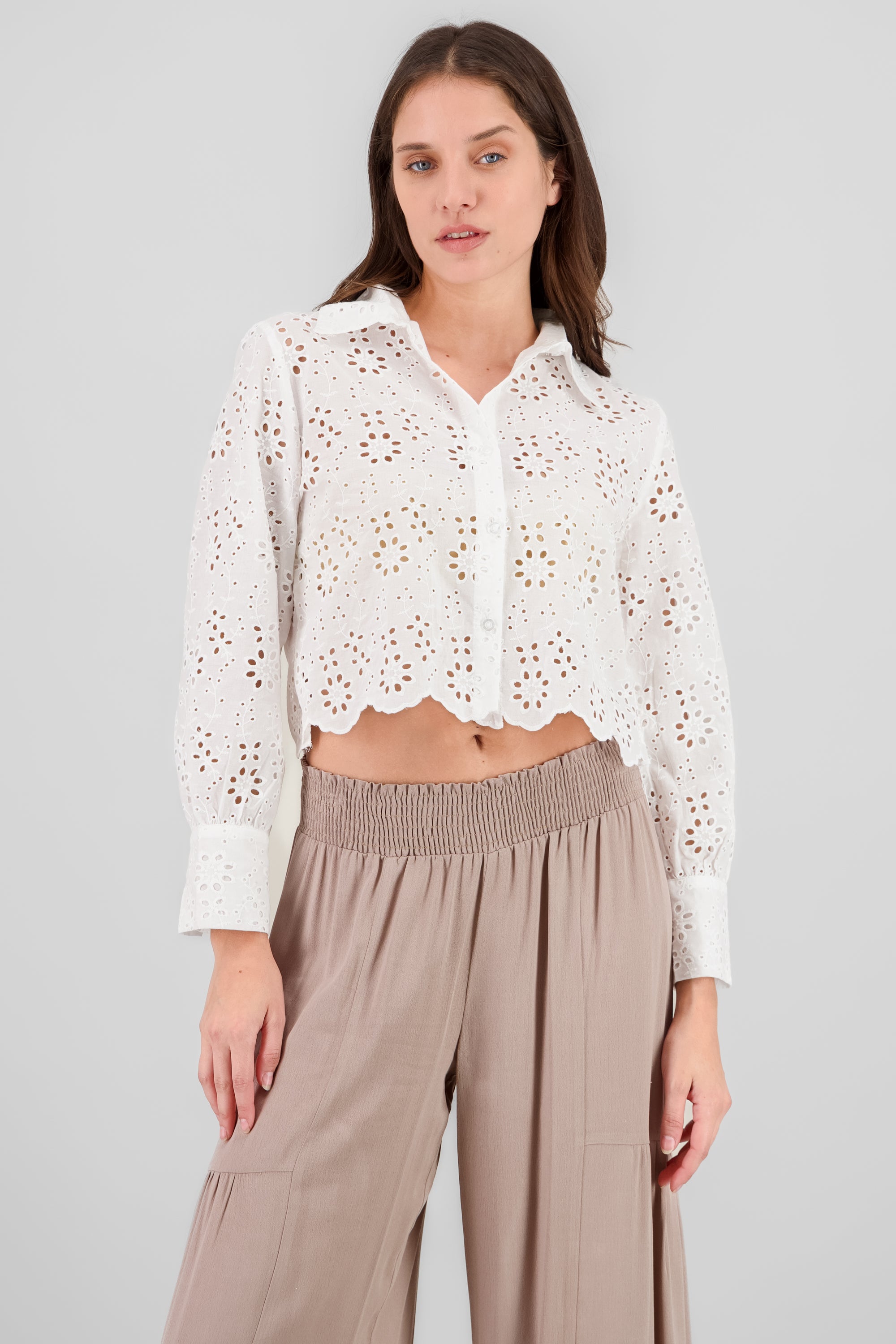 Camisa con detalle de eyelet BLANCO
