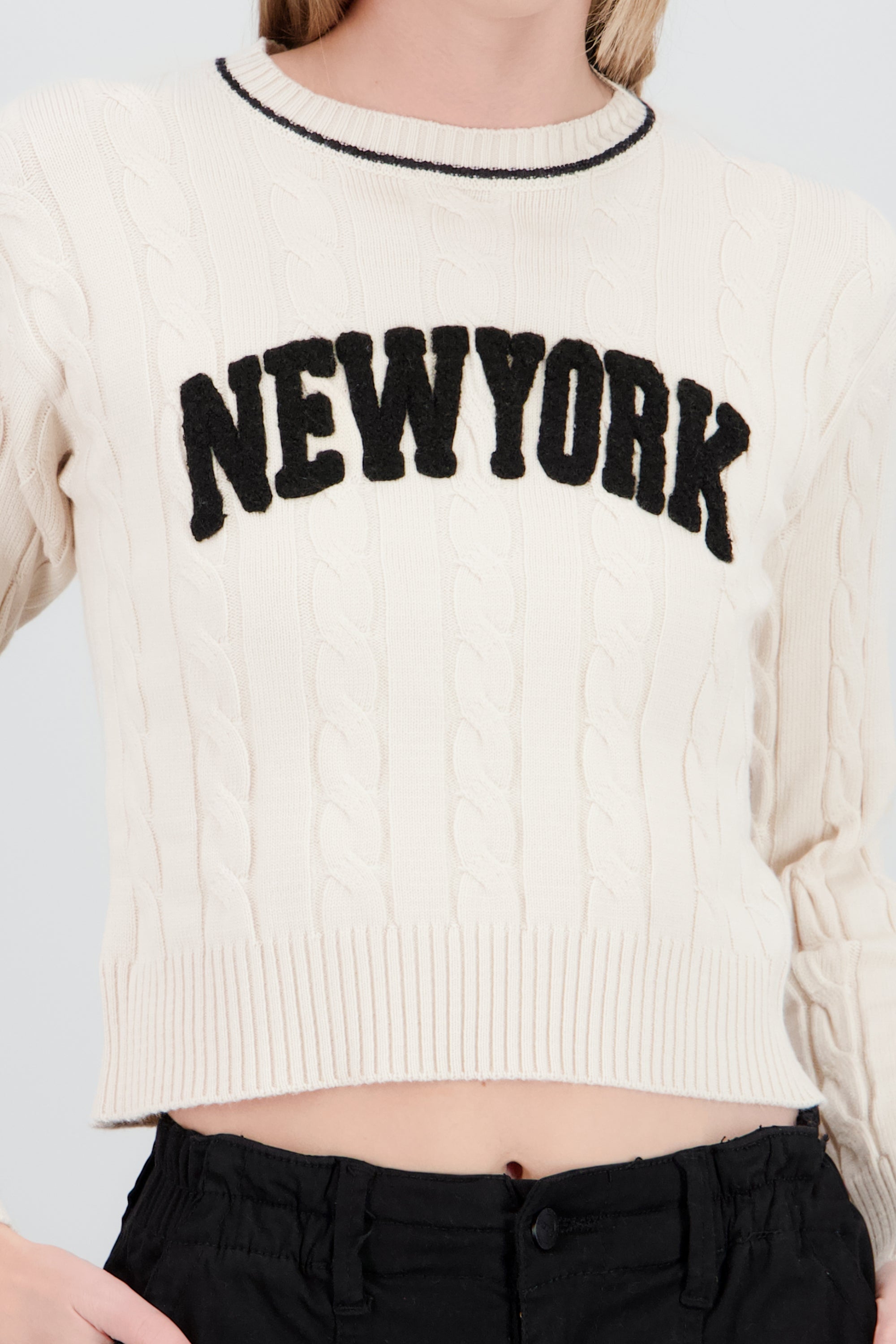 Sueter de tacto suave new york HUESO COMBO