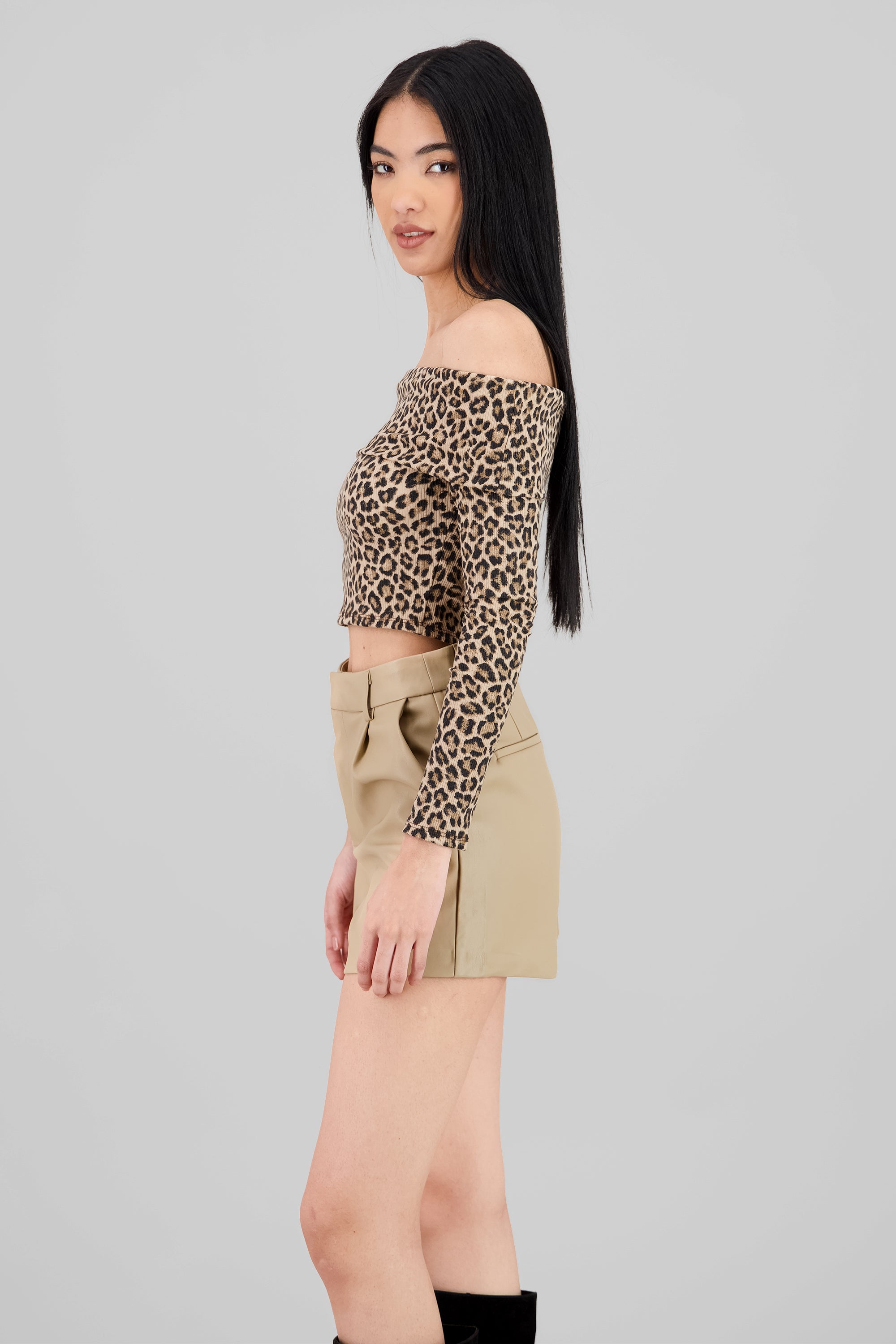 Top off shoulder leopardo manga larga CAFE COMBO