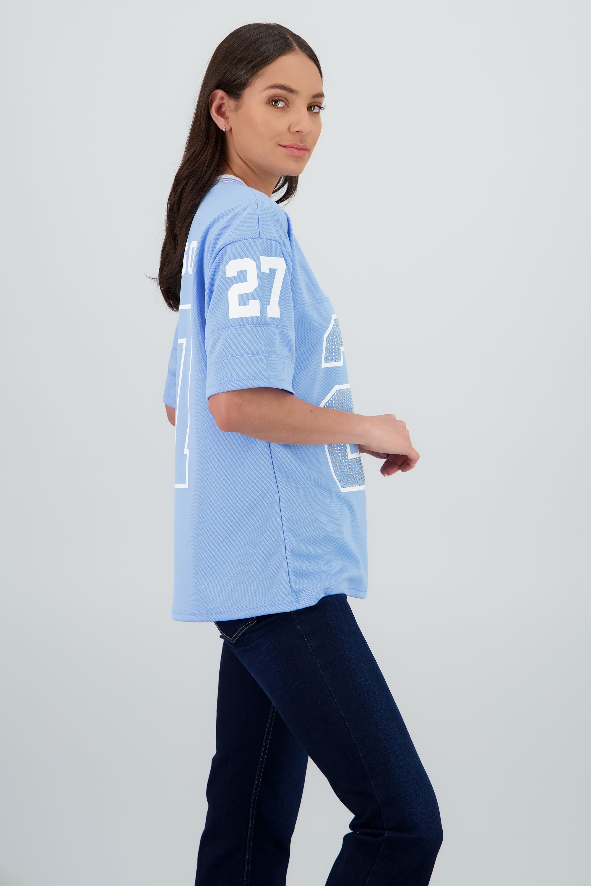 Playera deportiva numero brillos AZUL PASTEL