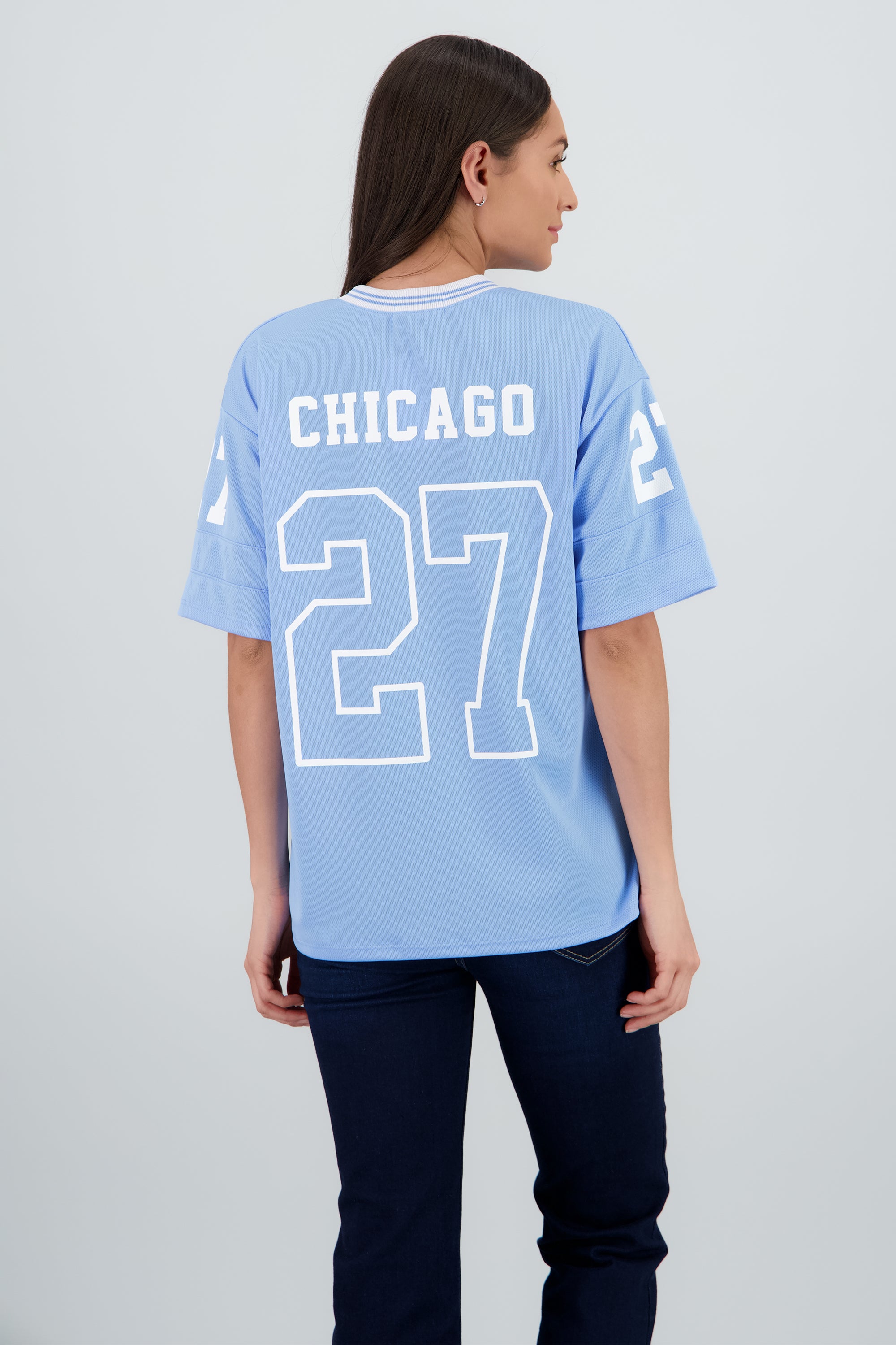 Playera deportiva numero brillos AZUL PASTEL