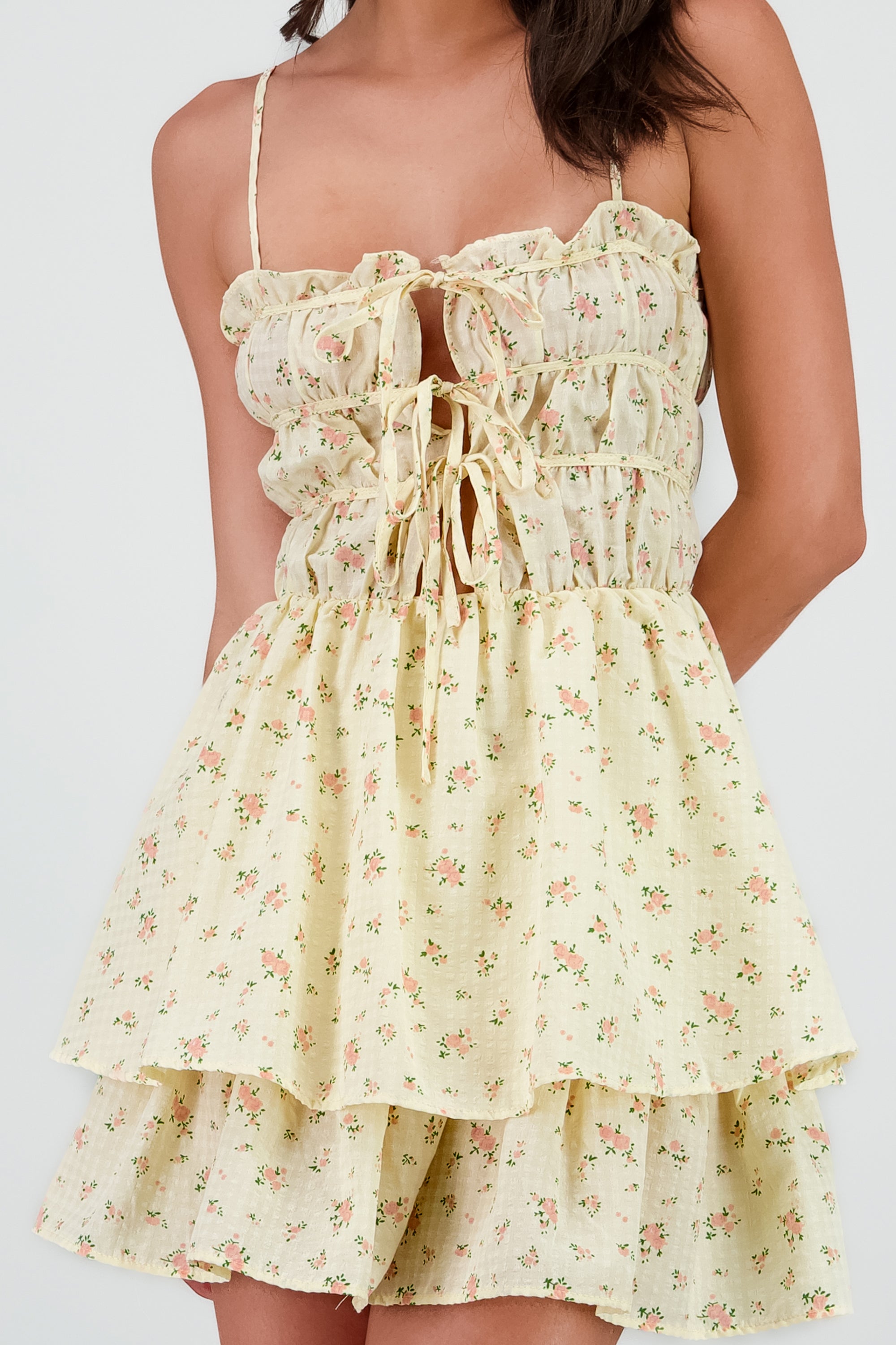 Vestido con detalle de moños de flores AMARILLO COMBO