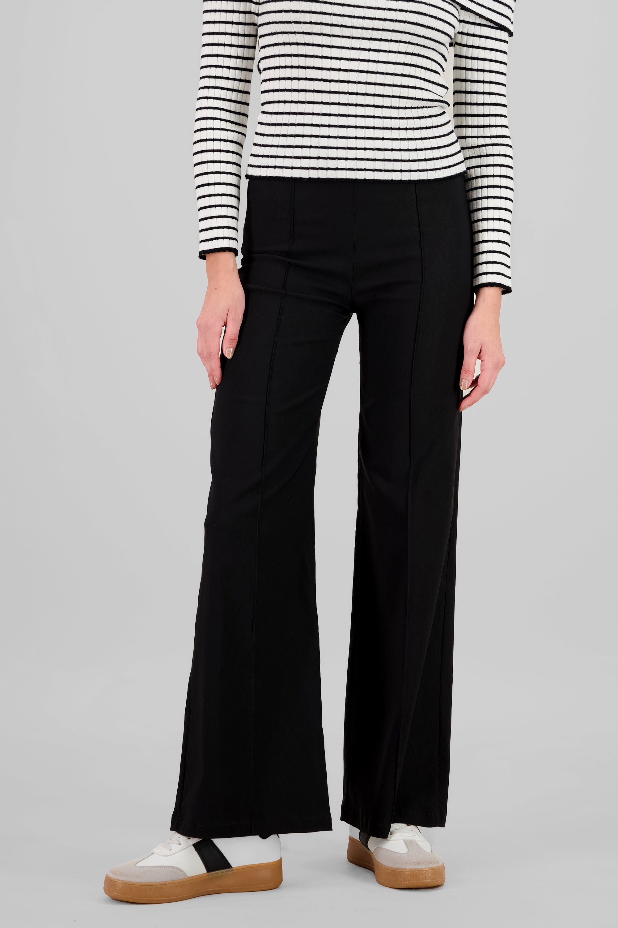 Pantalon wide leg detalle costura NEGRO
