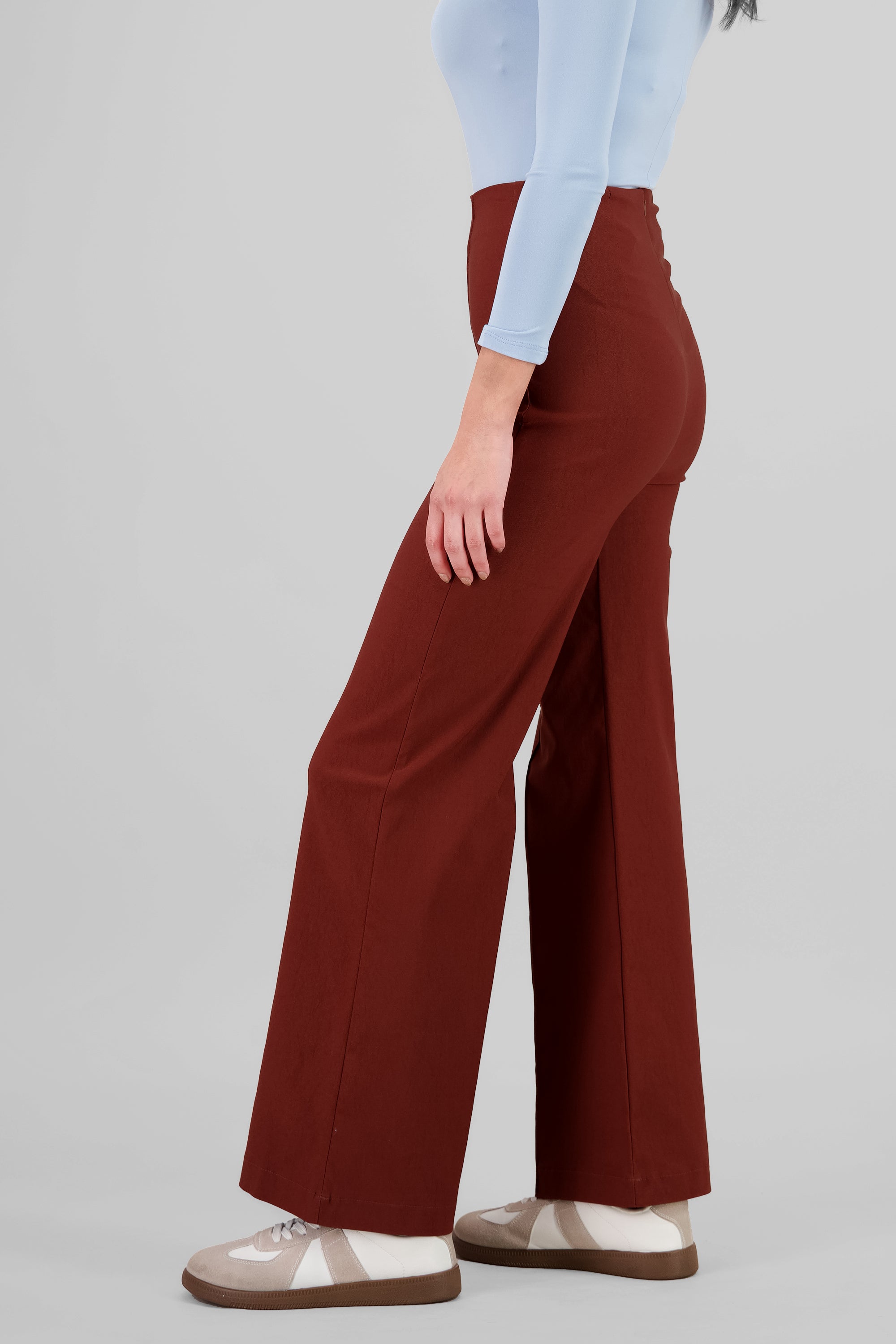 Pantalon wide leg detalle costura LADRILLO