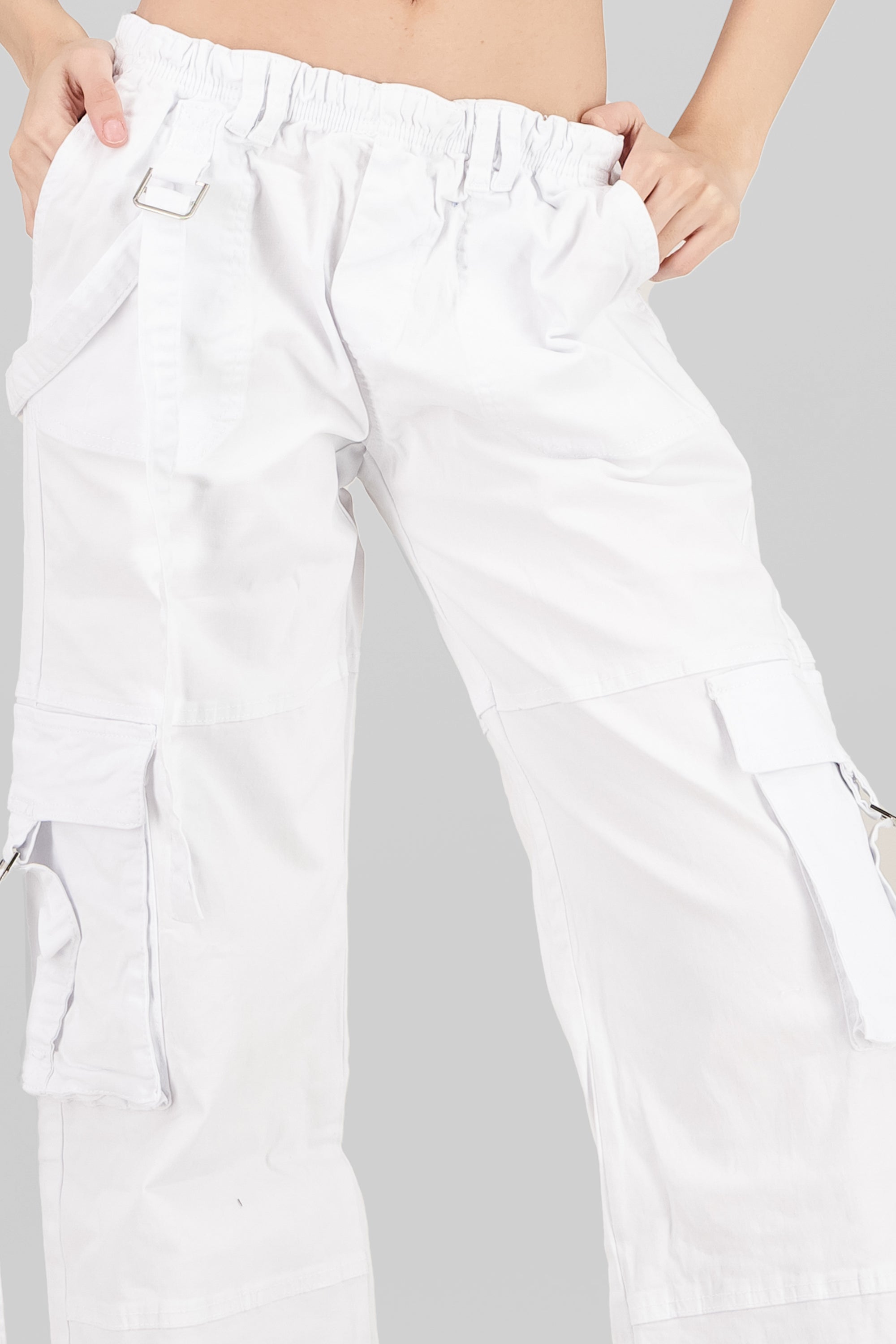 Jeans cargo dos bolsas tira BLANCO