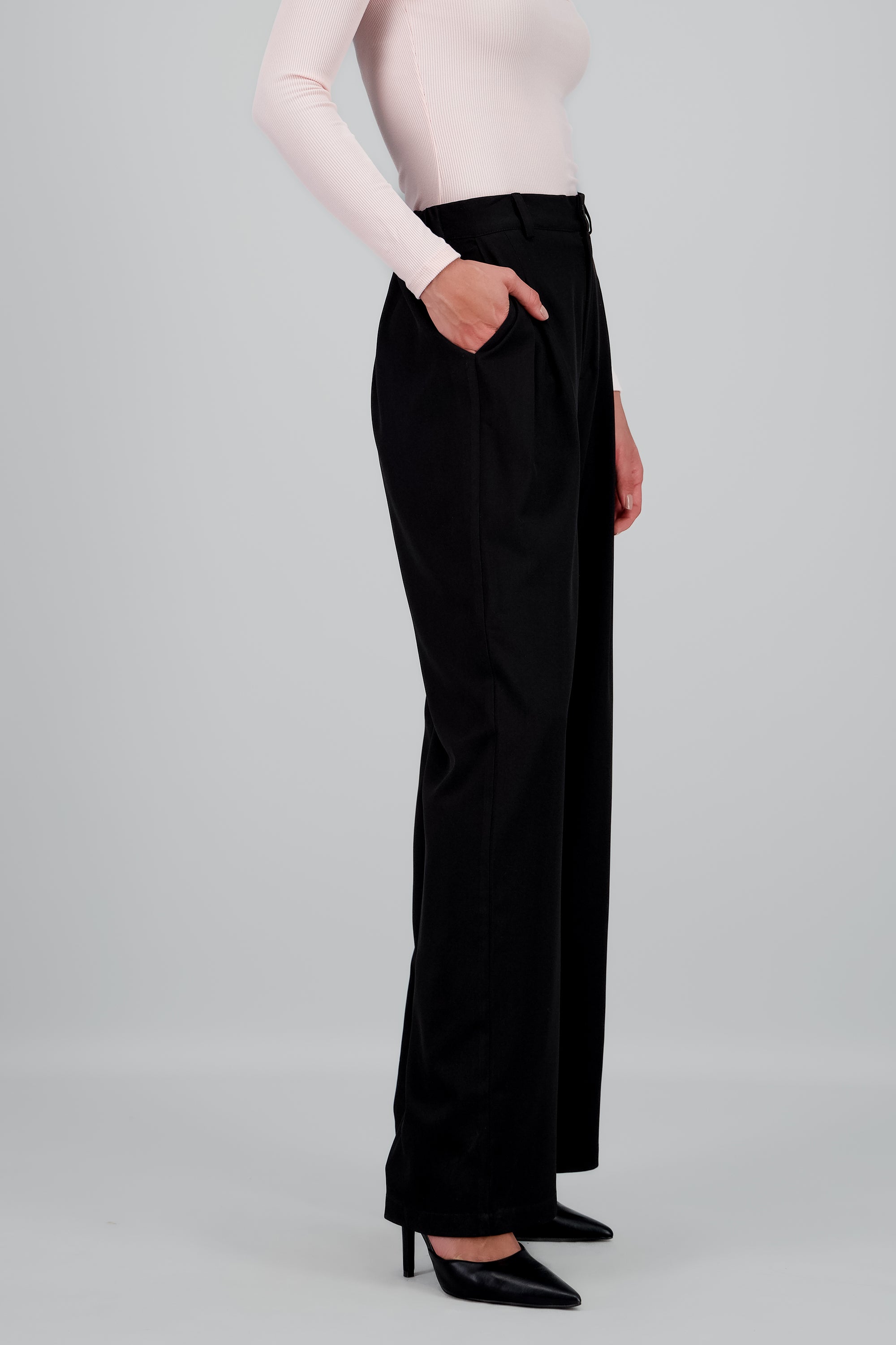 Pantalon liso amplio NEGRO