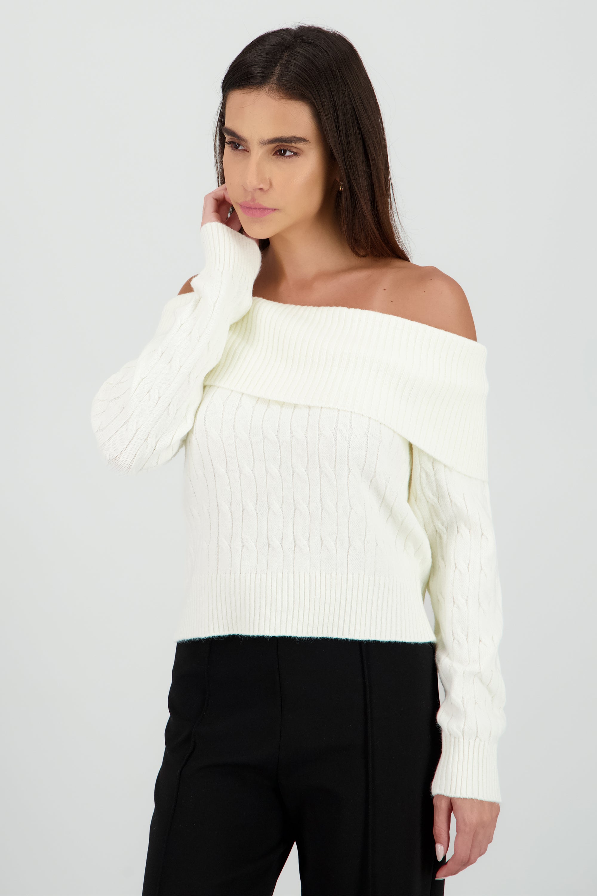 Sueter off shulder tejido trenzado CREMA