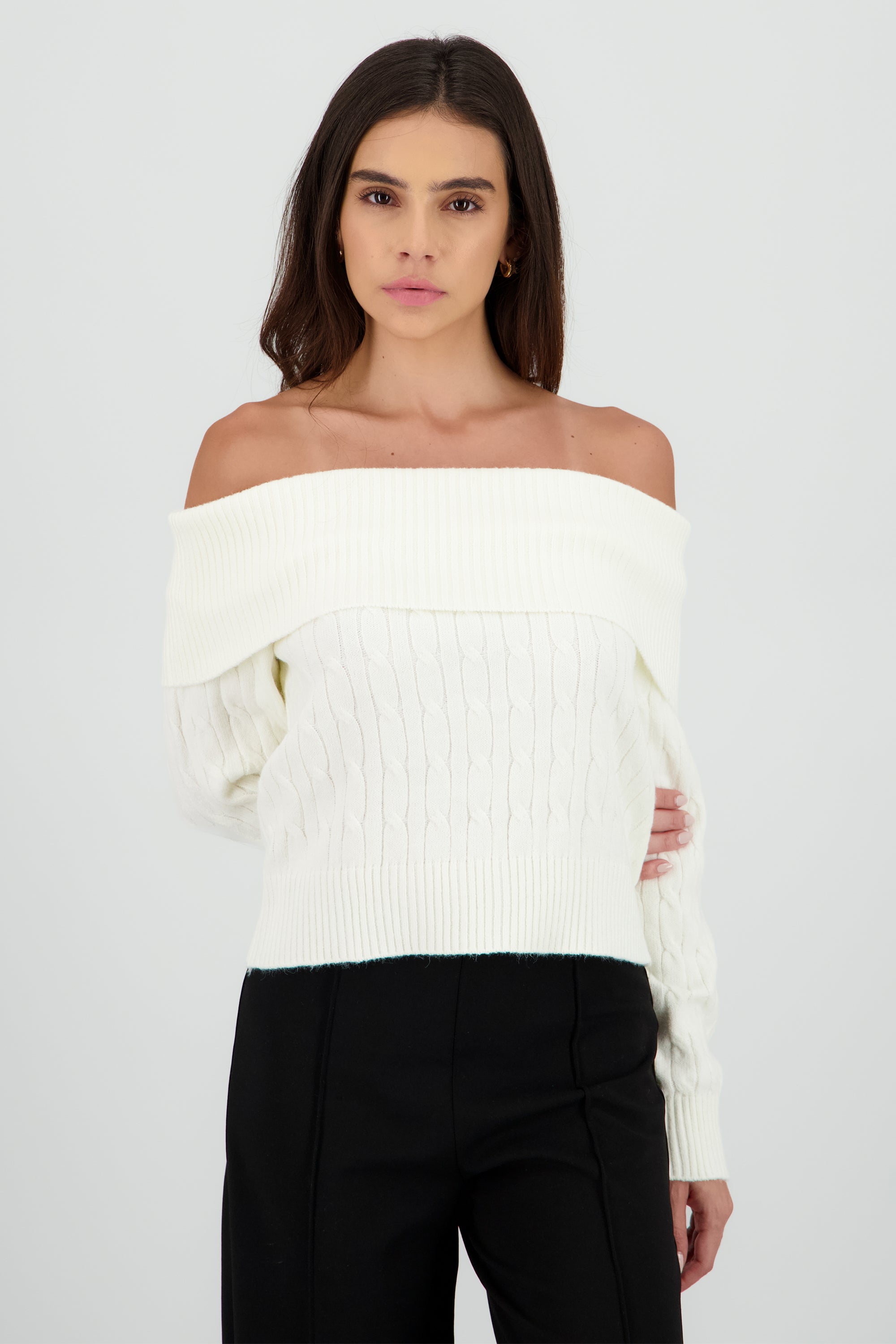 Sueter off shulder tejido trenzado CREMA
