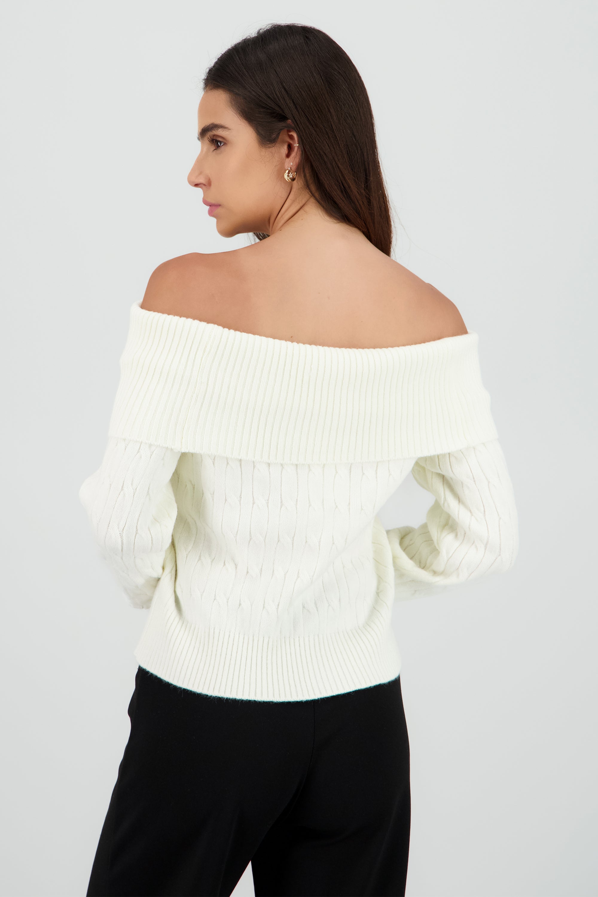 Sueter off shulder tejido trenzado CREMA
