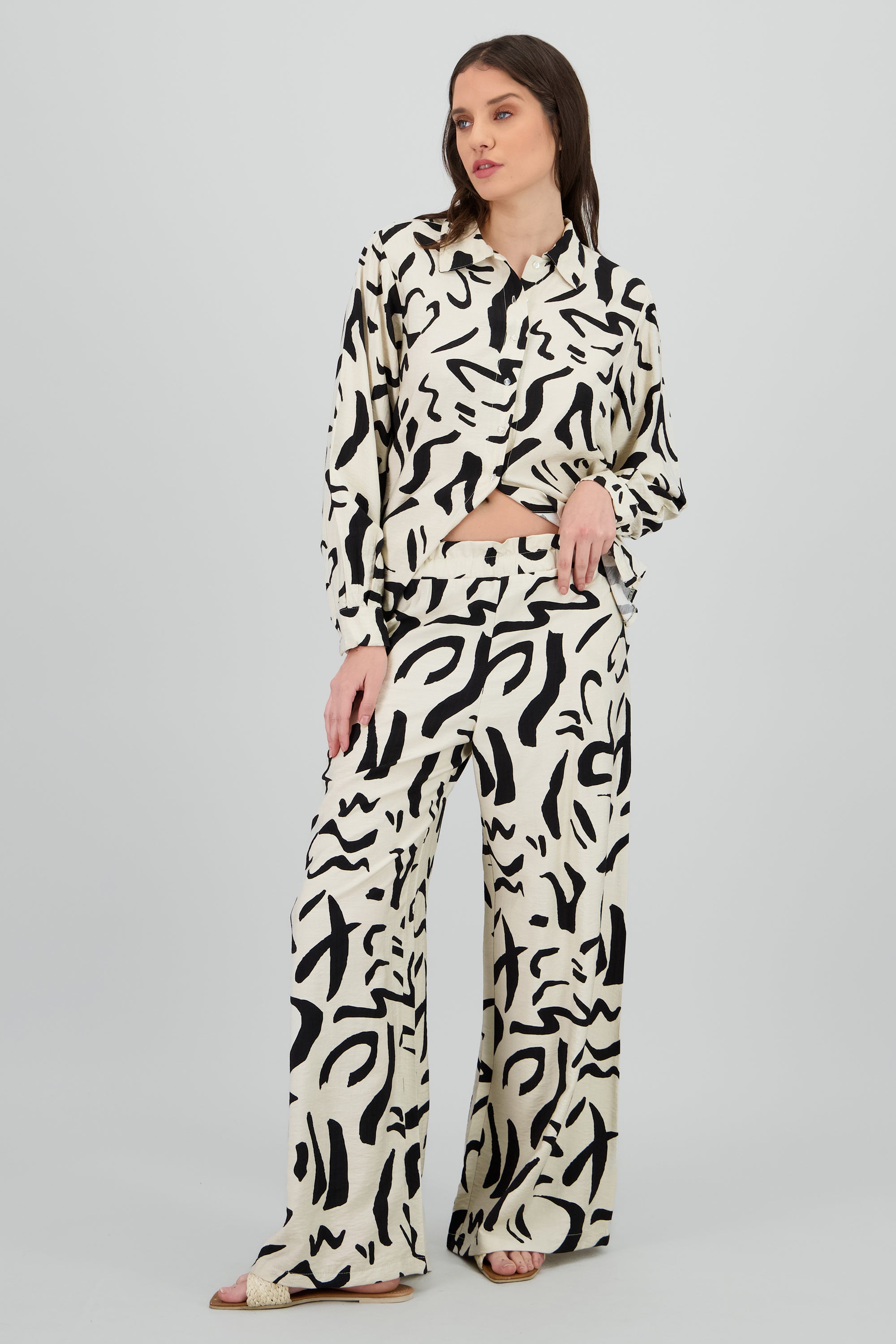 Pantalon amplio detalle resorte estampado BLANCO COMBO