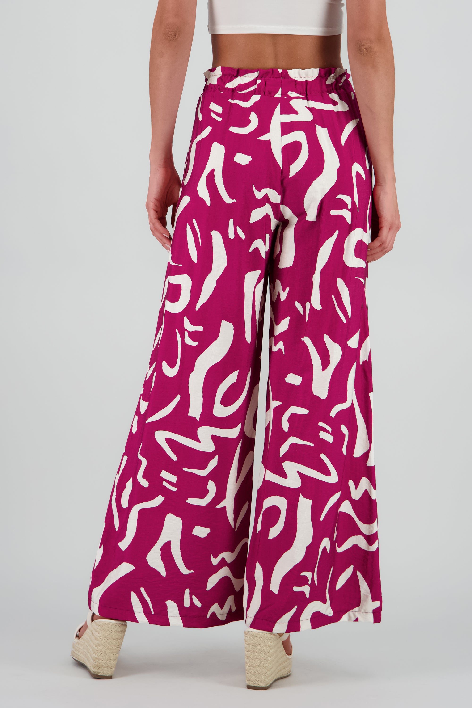 Pantalon amplio detalle resorte estampado VINO COMBO