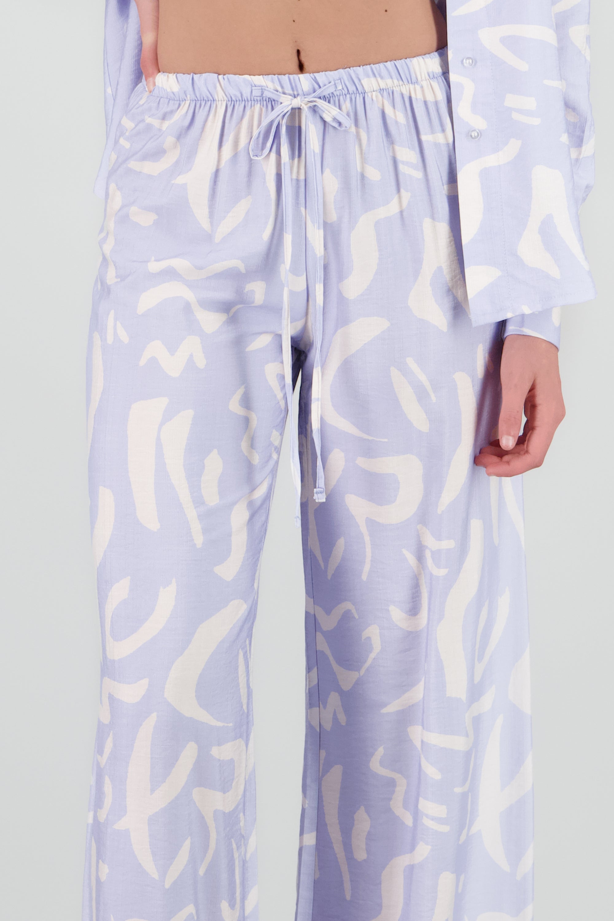 Pantalon amplio jareta estampado AZUL PASTEL