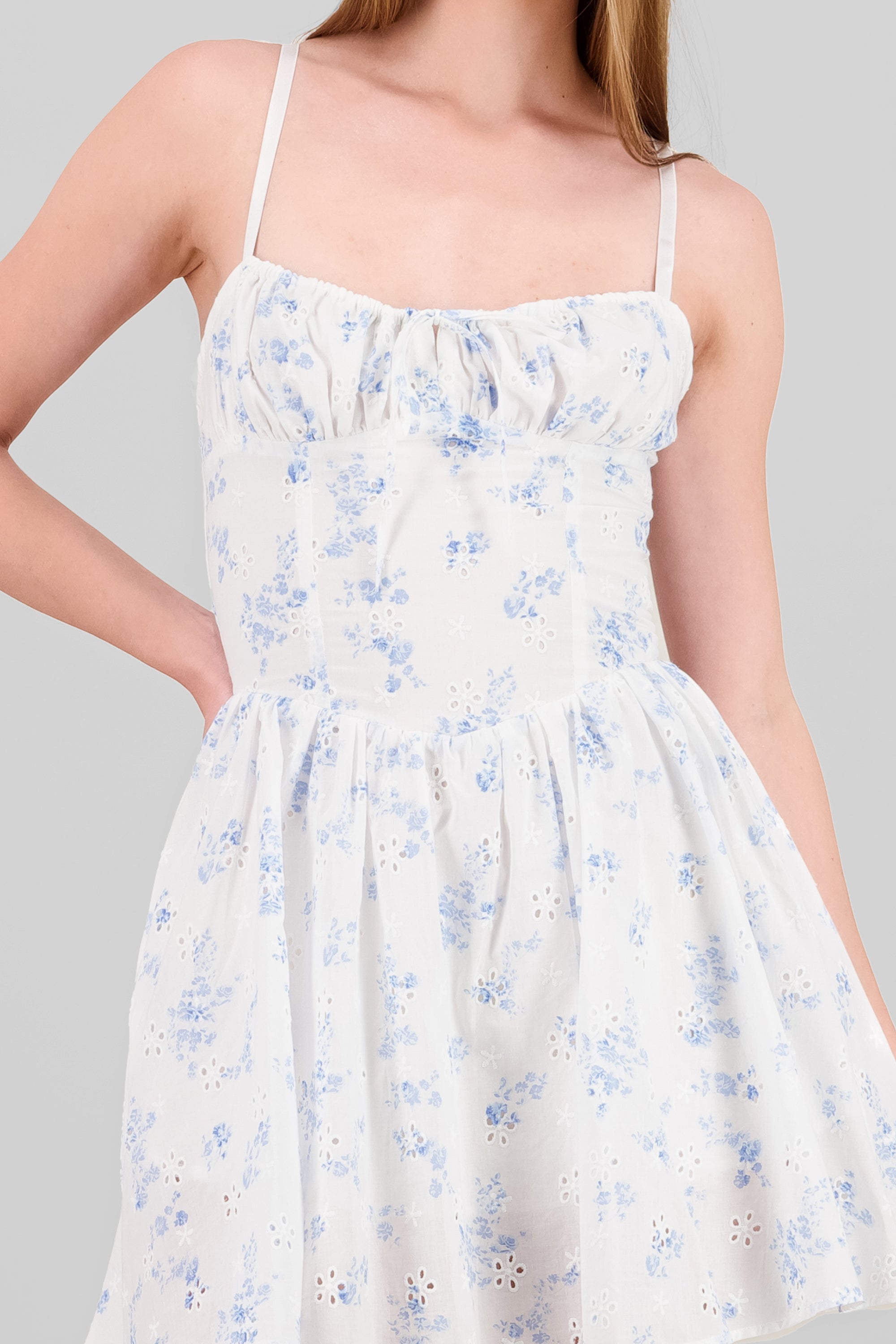 Vestido pritn de flores con textura BLANCO COMBO