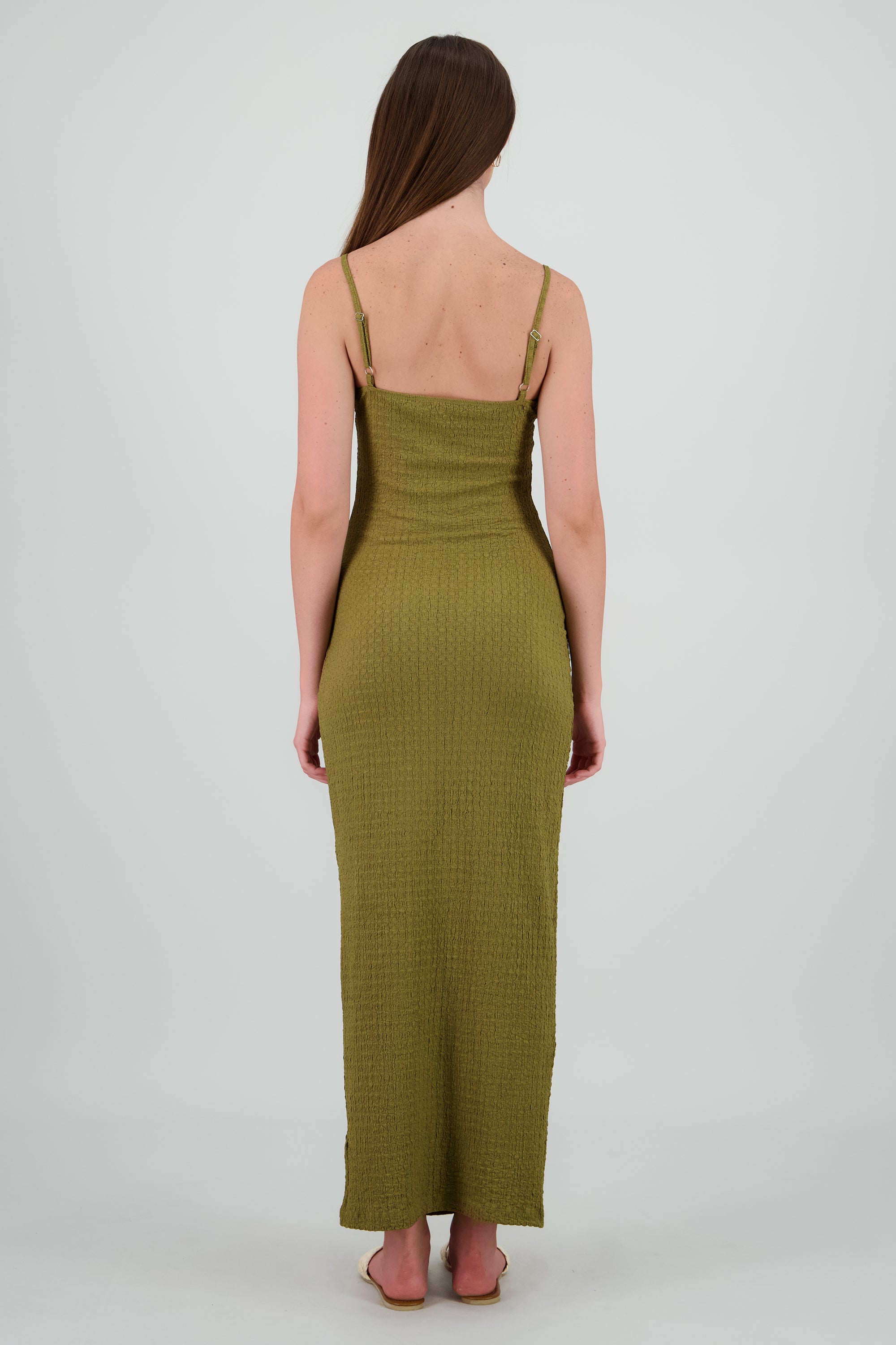 Vestido maxi texturas tirantes aro OLIVO