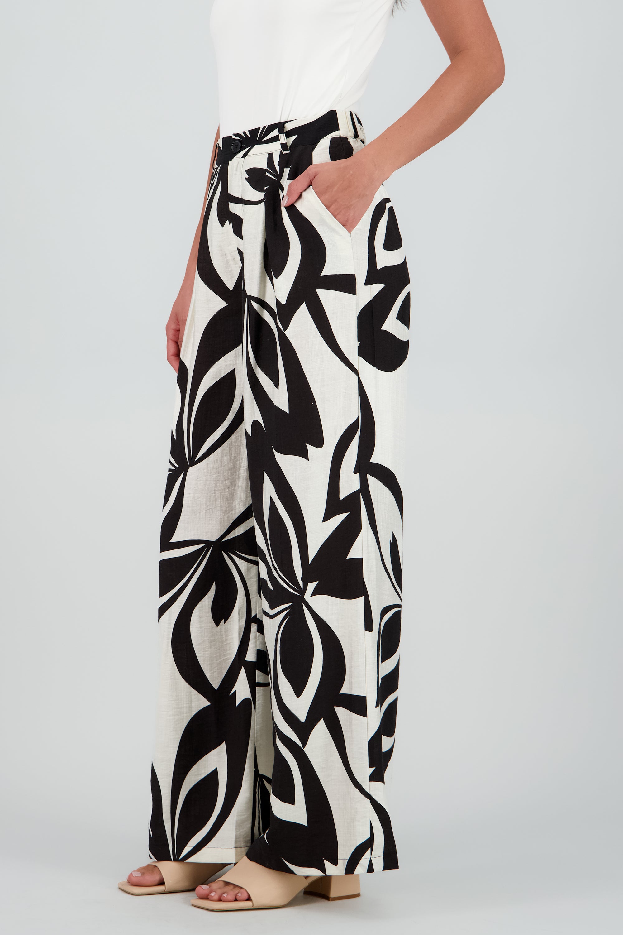 Pantalon estampado NEGRO COMBO
