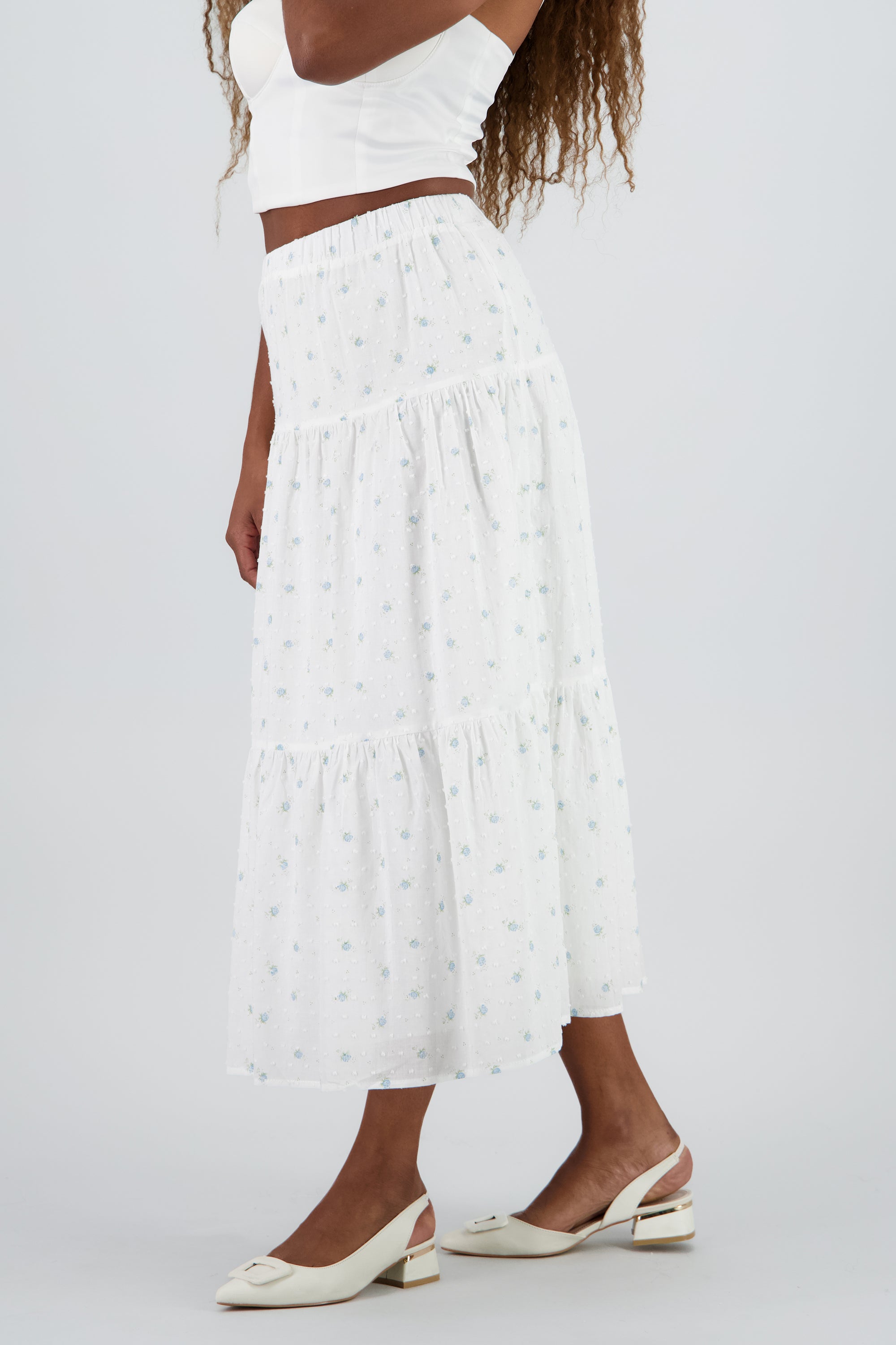 Falda maxi floral con textura BLANCO COMBO