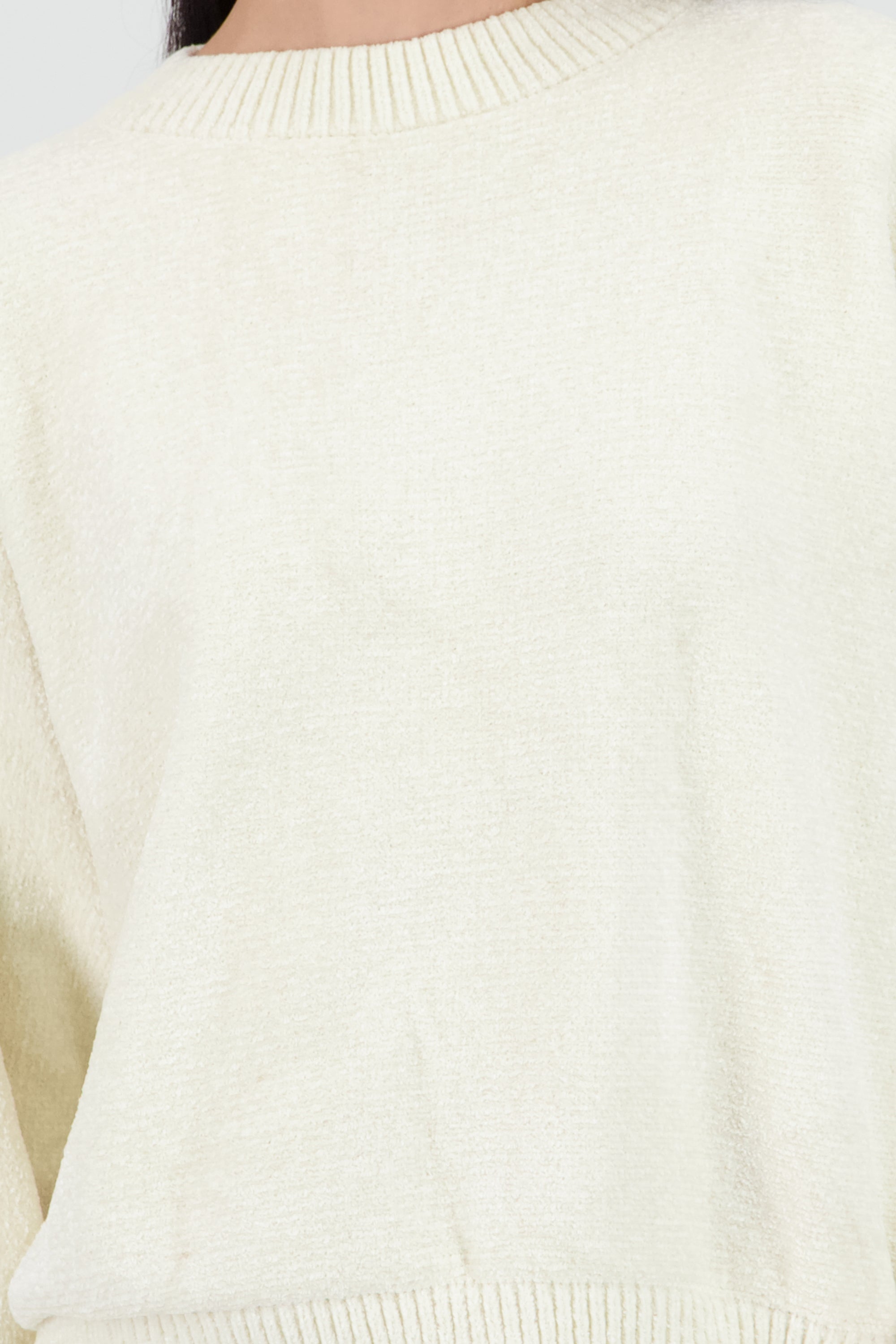 Sueter liso suave CREMA
