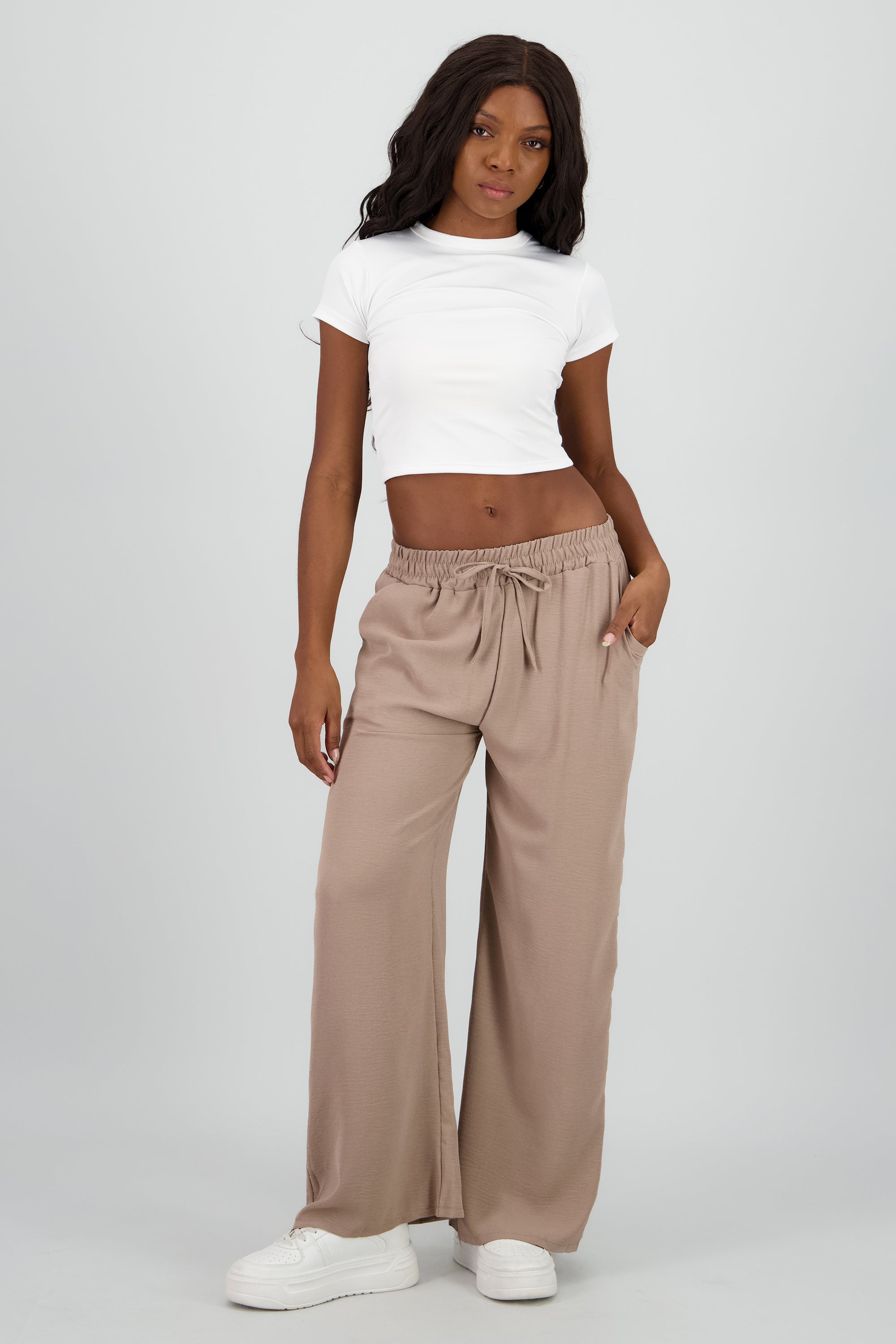 Pantalon ligero liso KHAKI