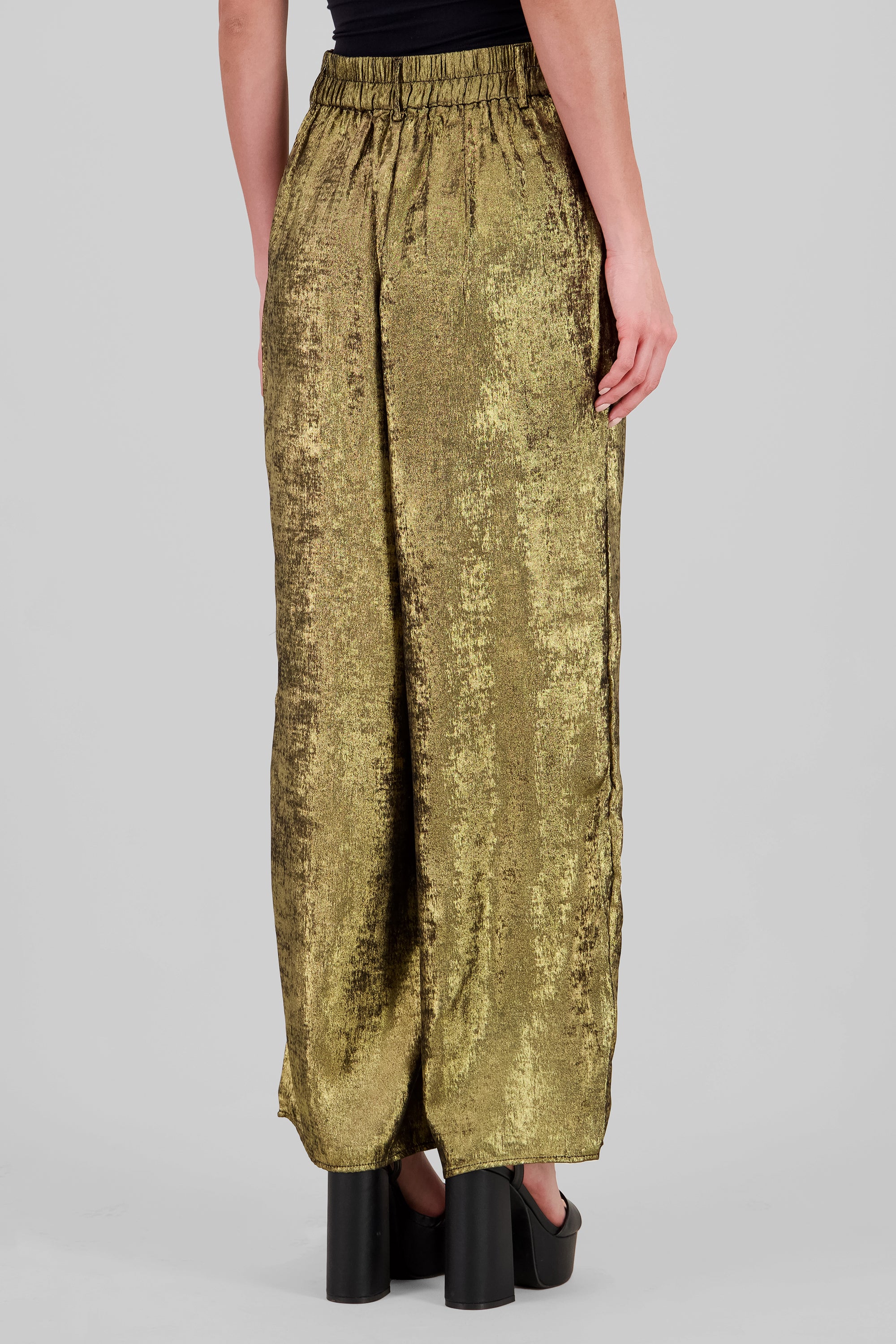 Pantalon amplio brillo sutil ORO