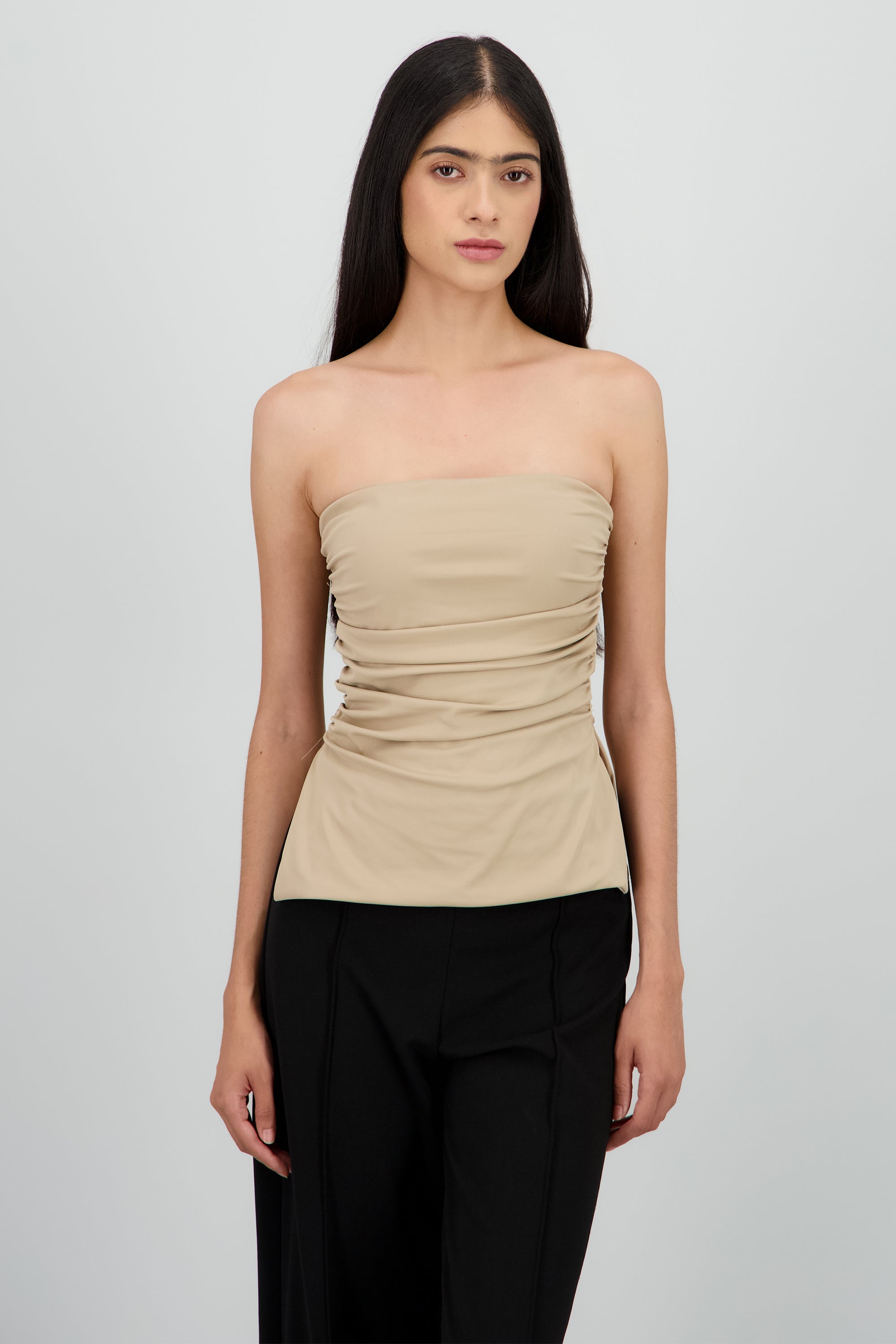 Top tubo drapeado con aberturas en costados KHAKI