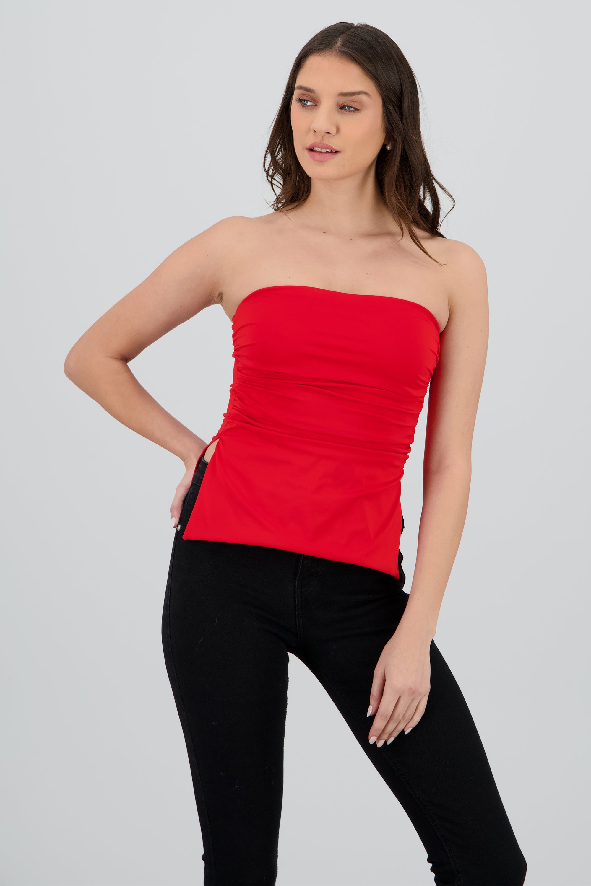 Top tubo drapeado con aberturas en costados ROJO CEREZA