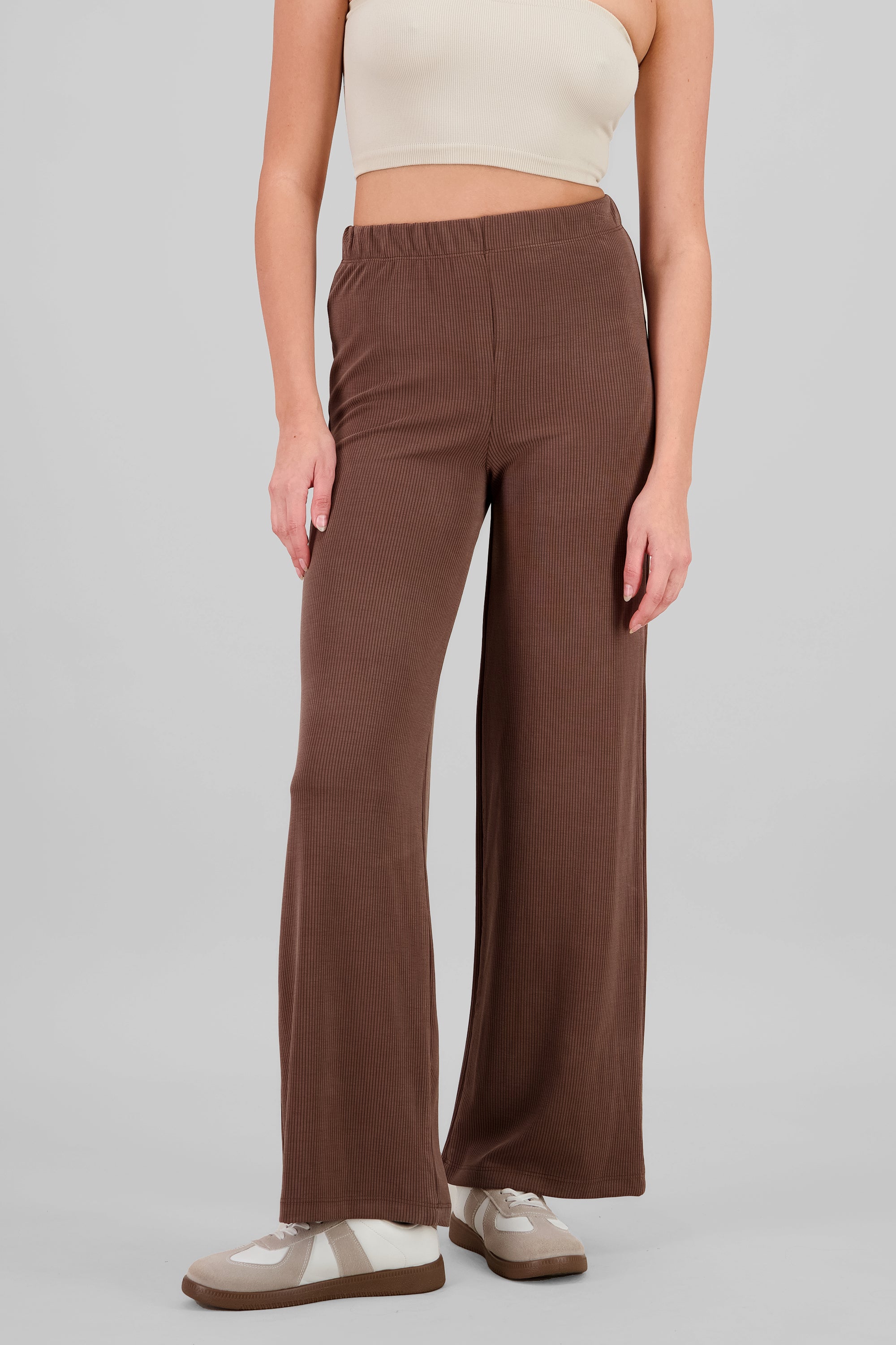 Pantalon fluido tacto suave CAFE