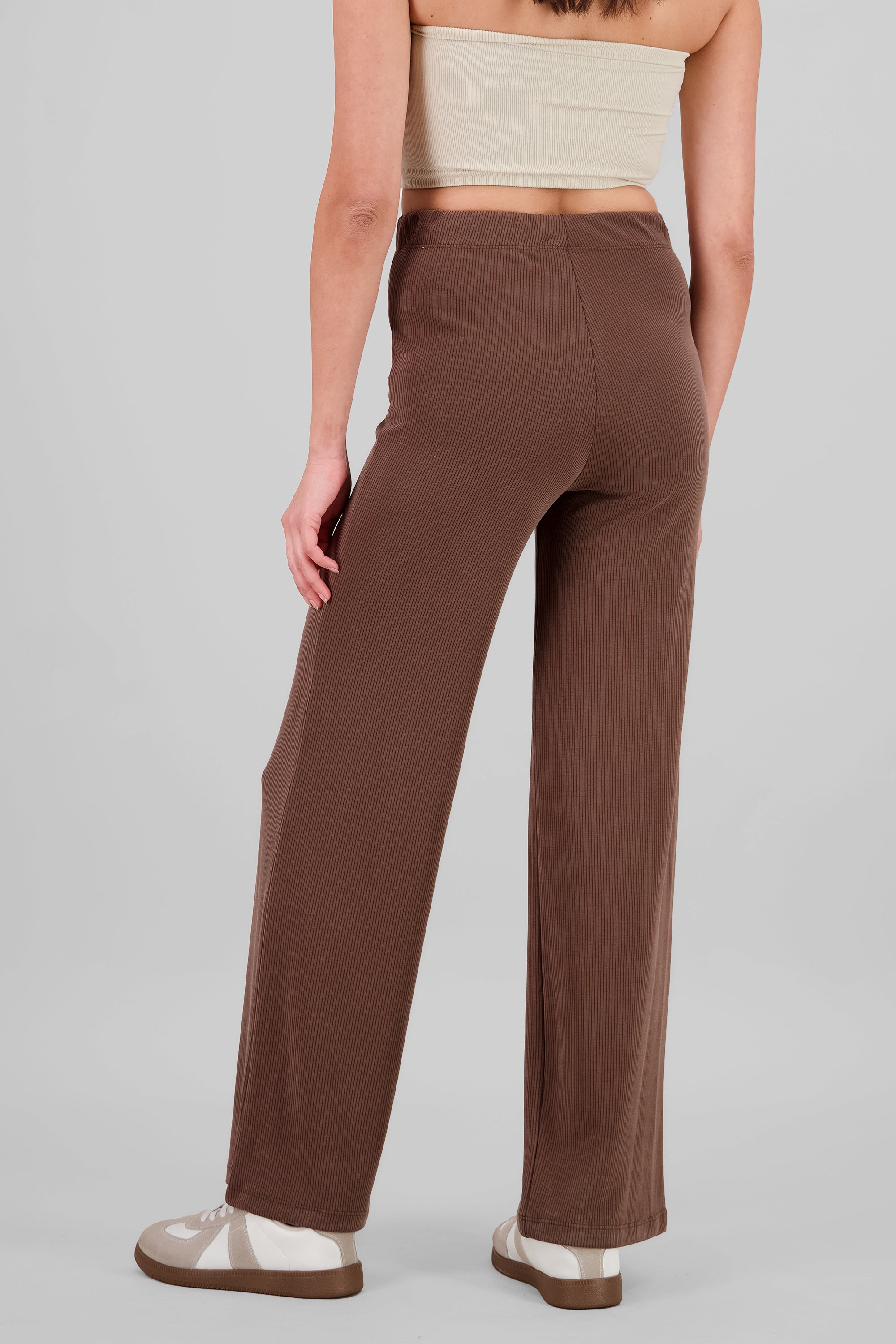 Pantalon fluido tacto suave CAFE