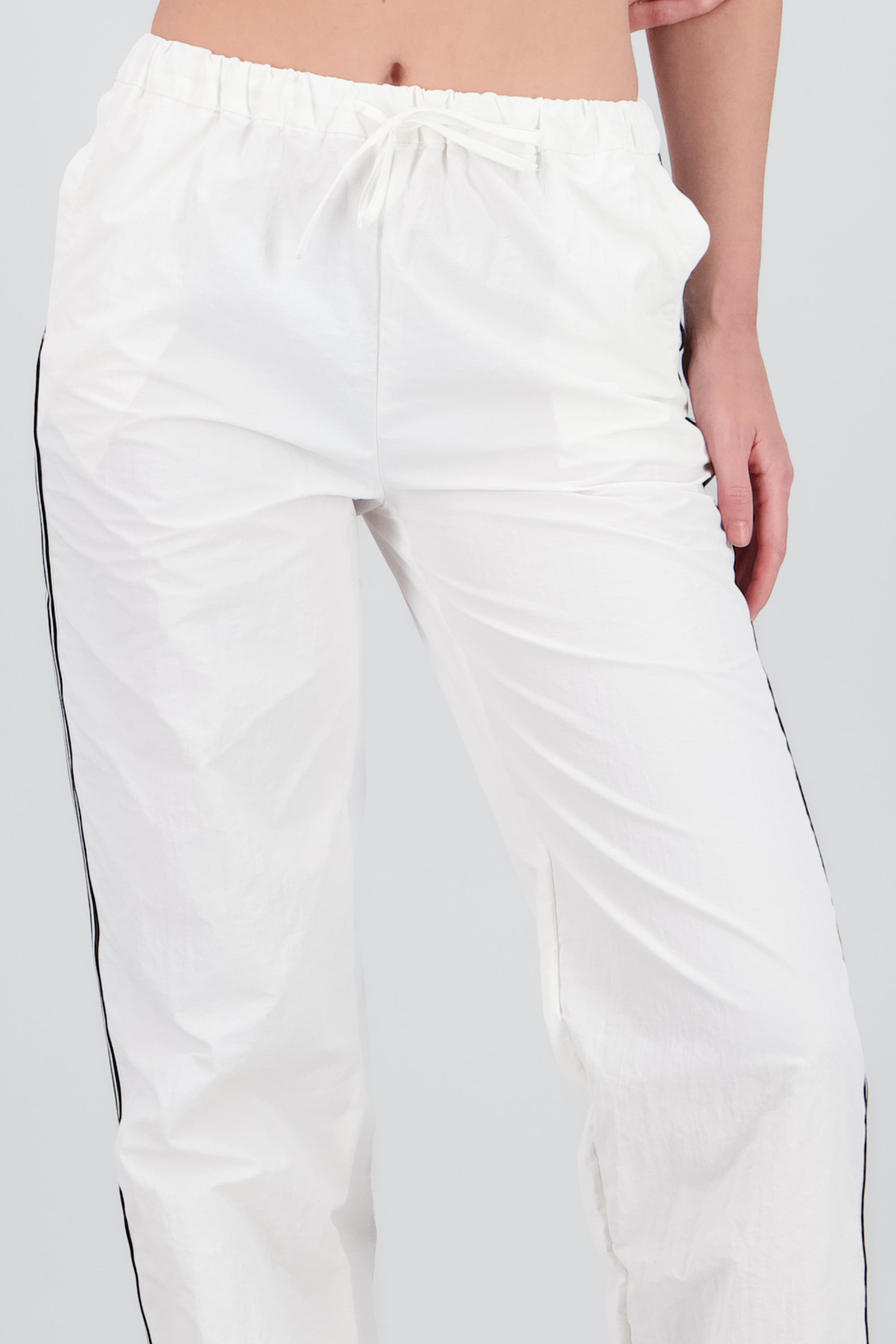 Pantalones lisos rayas nylon BLANCO