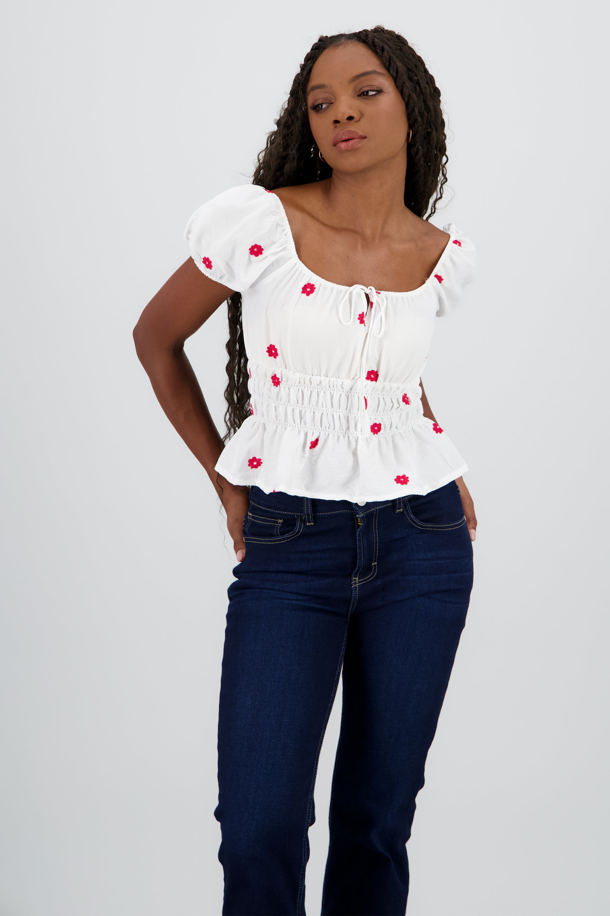 Blusa manga abullonada bordado flores BLANCO COMBO