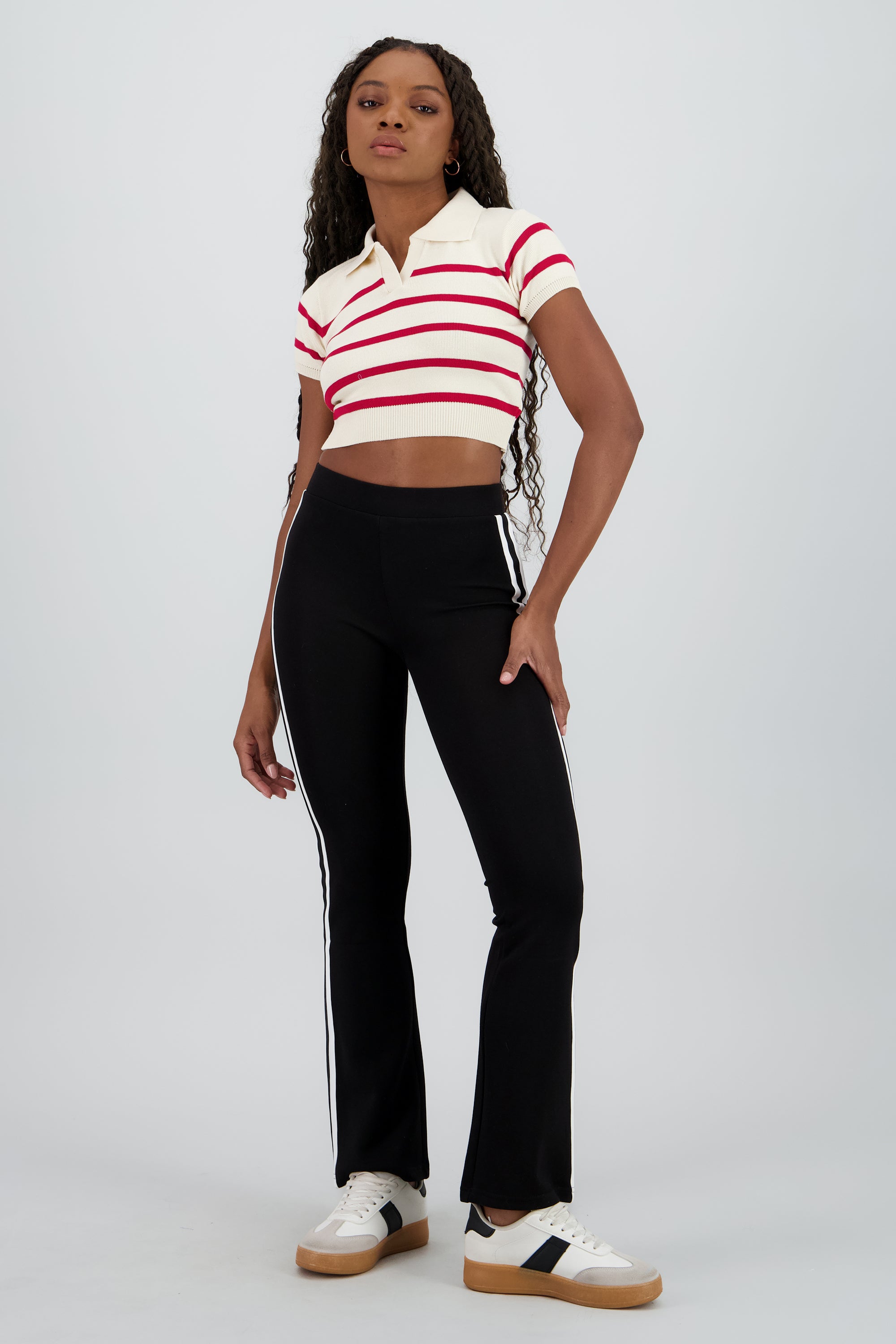 Pantalones suaves flare con lineas NEGRO