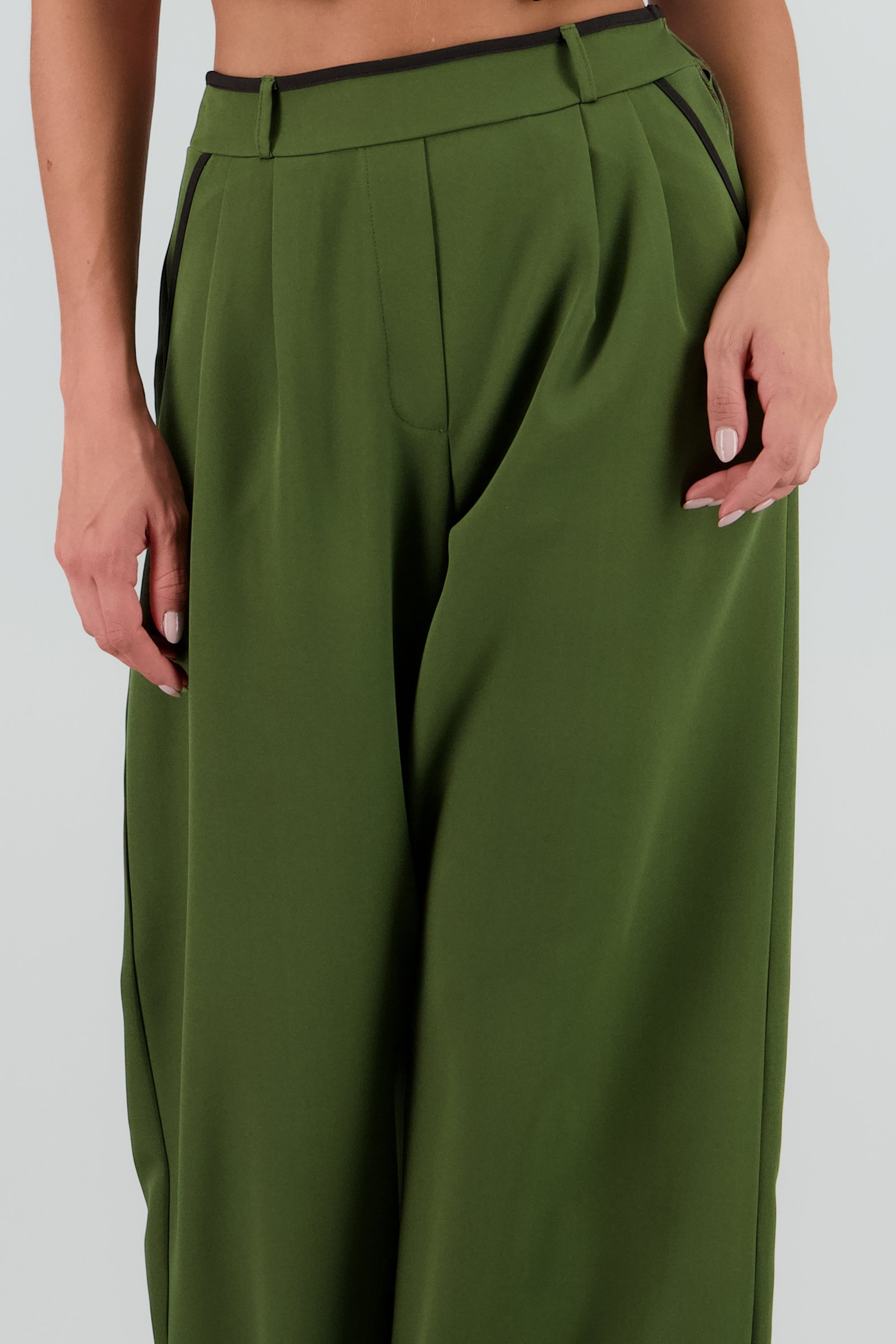 Pantalon sastre con pinza detalle contraste Hyp OLIVO COMBO