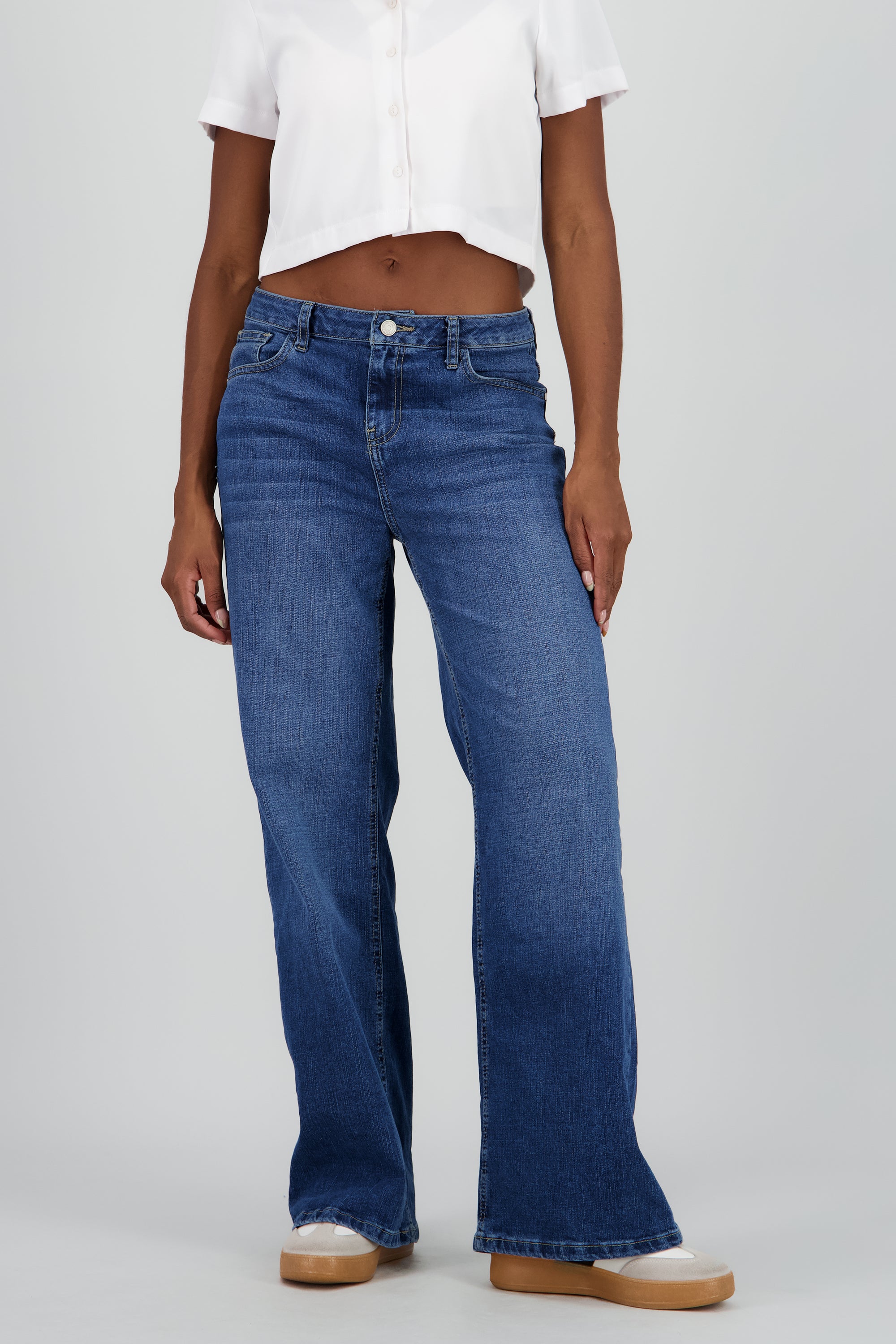 Jeans wide leg básicos LIGHT WASH