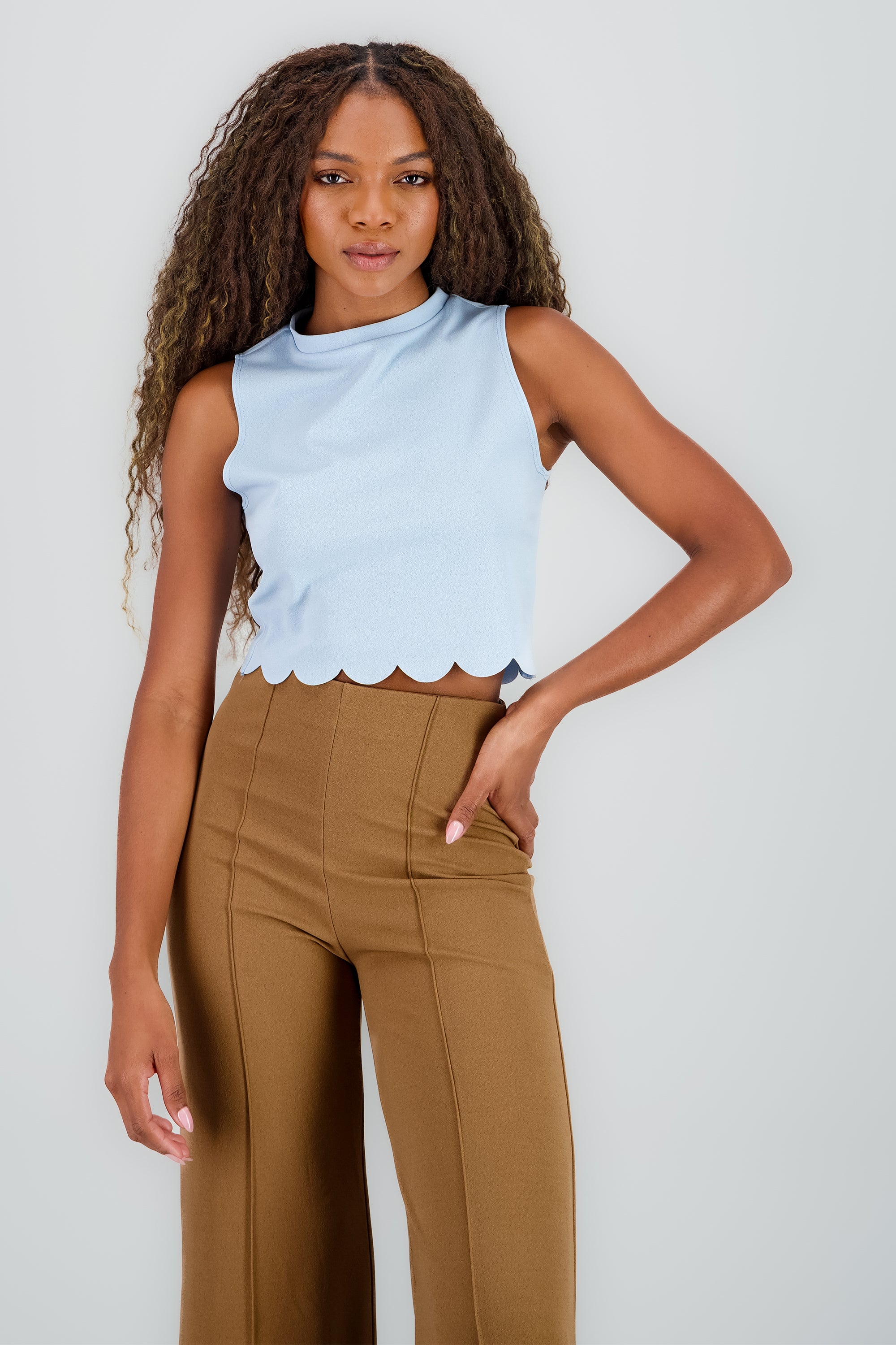 Crop top corte láser AZUL PASTEL