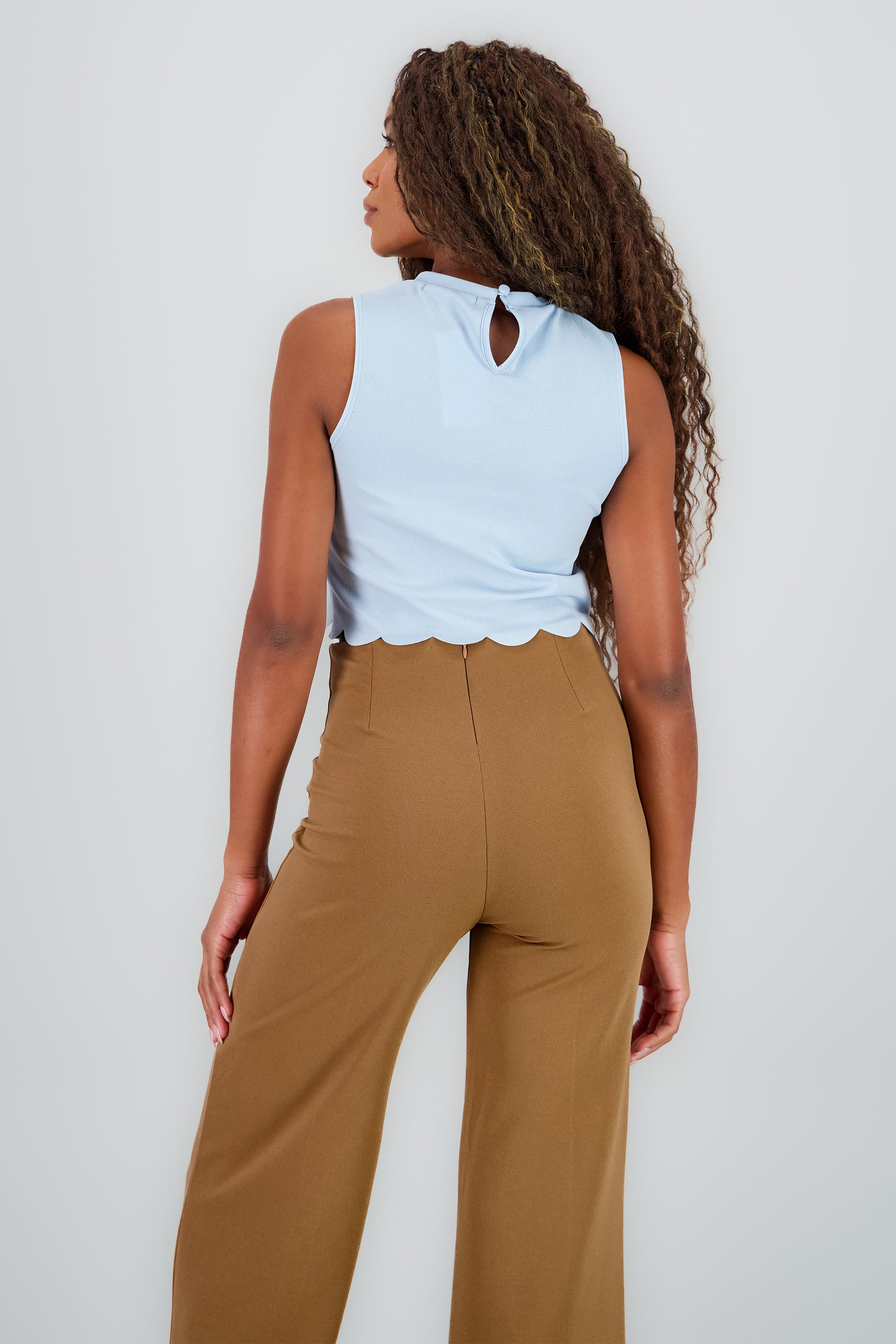 Crop top corte láser AZUL PASTEL